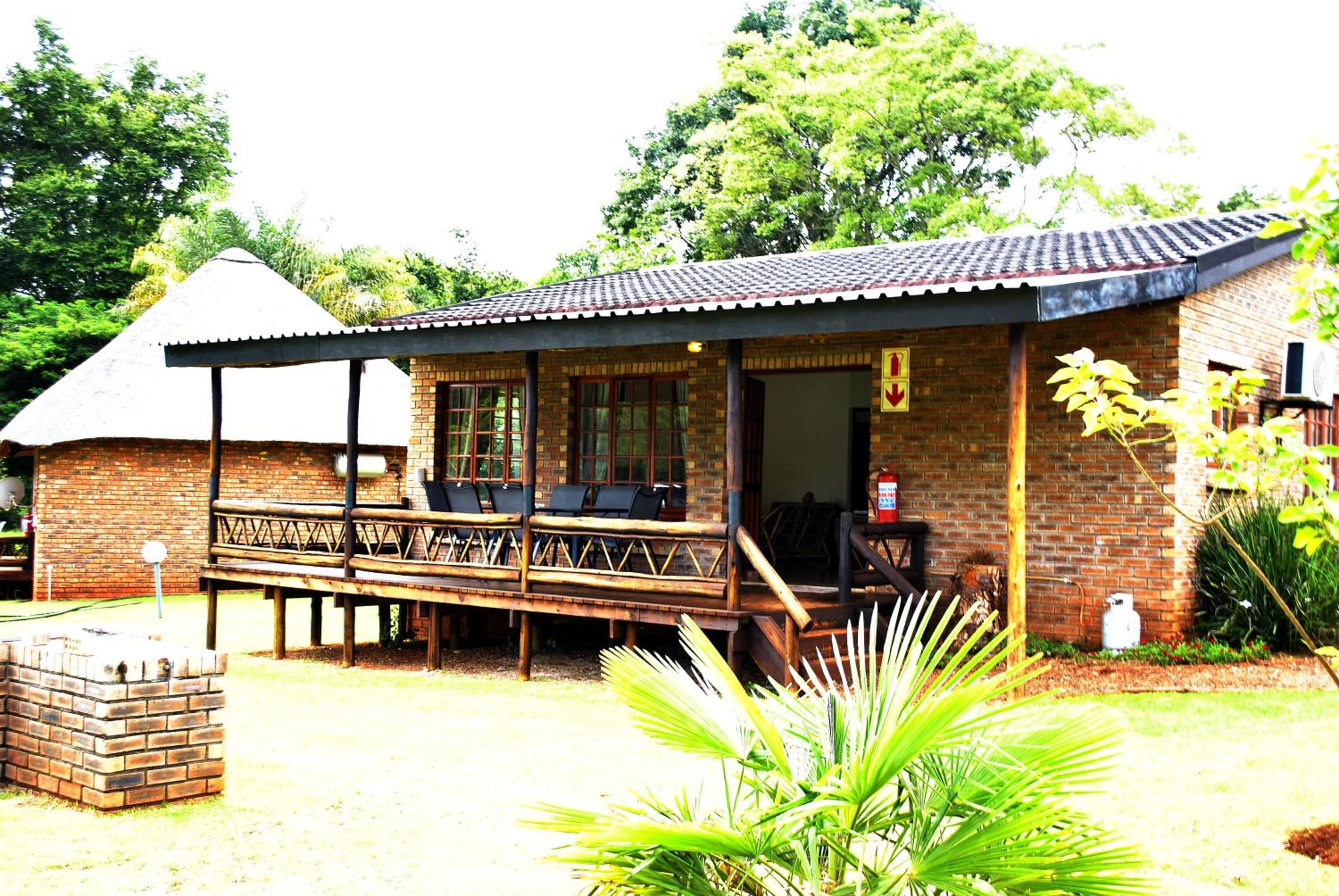 Two-Bedroom Cottage - Photo 28