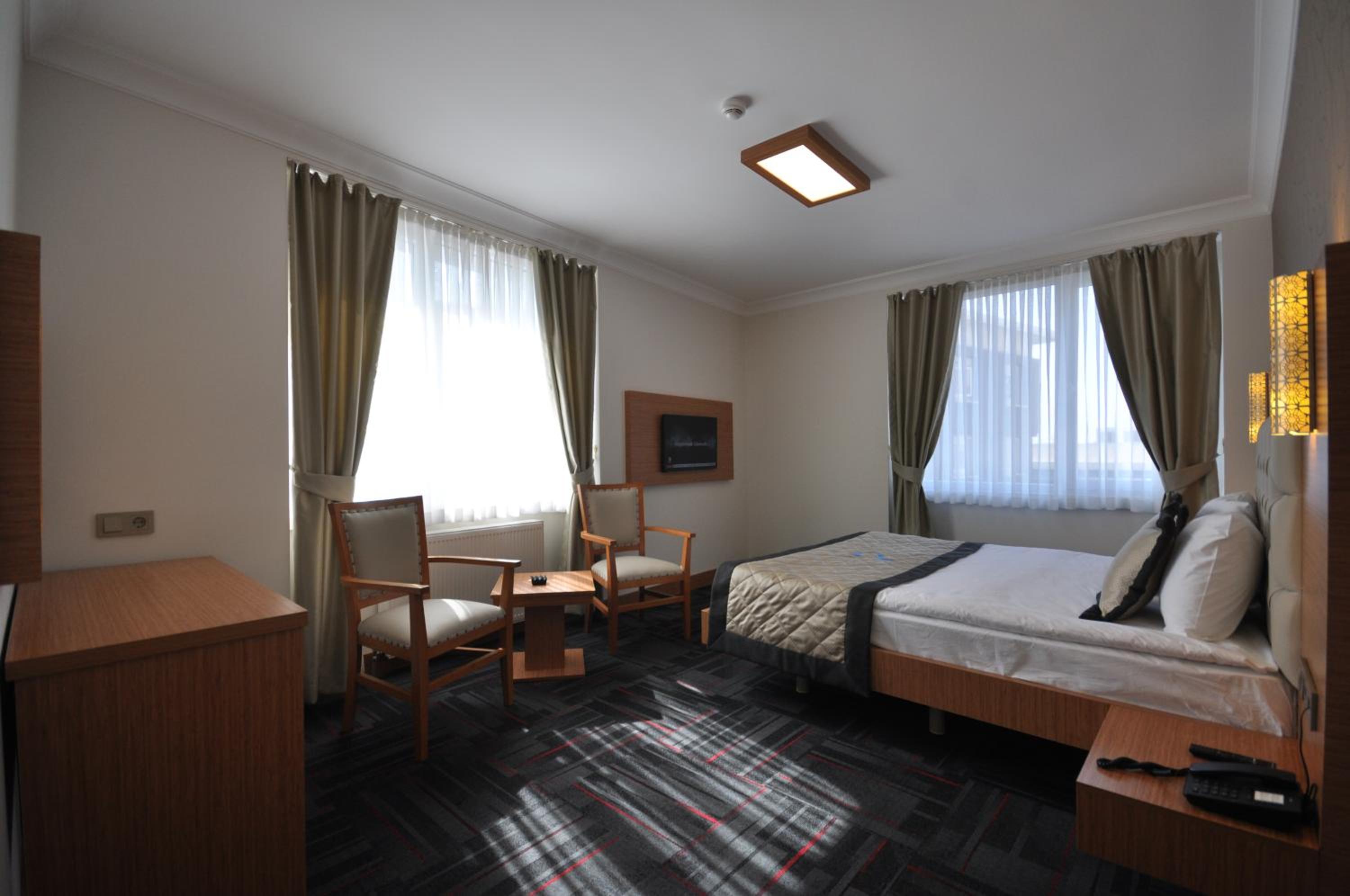 Large Double Room