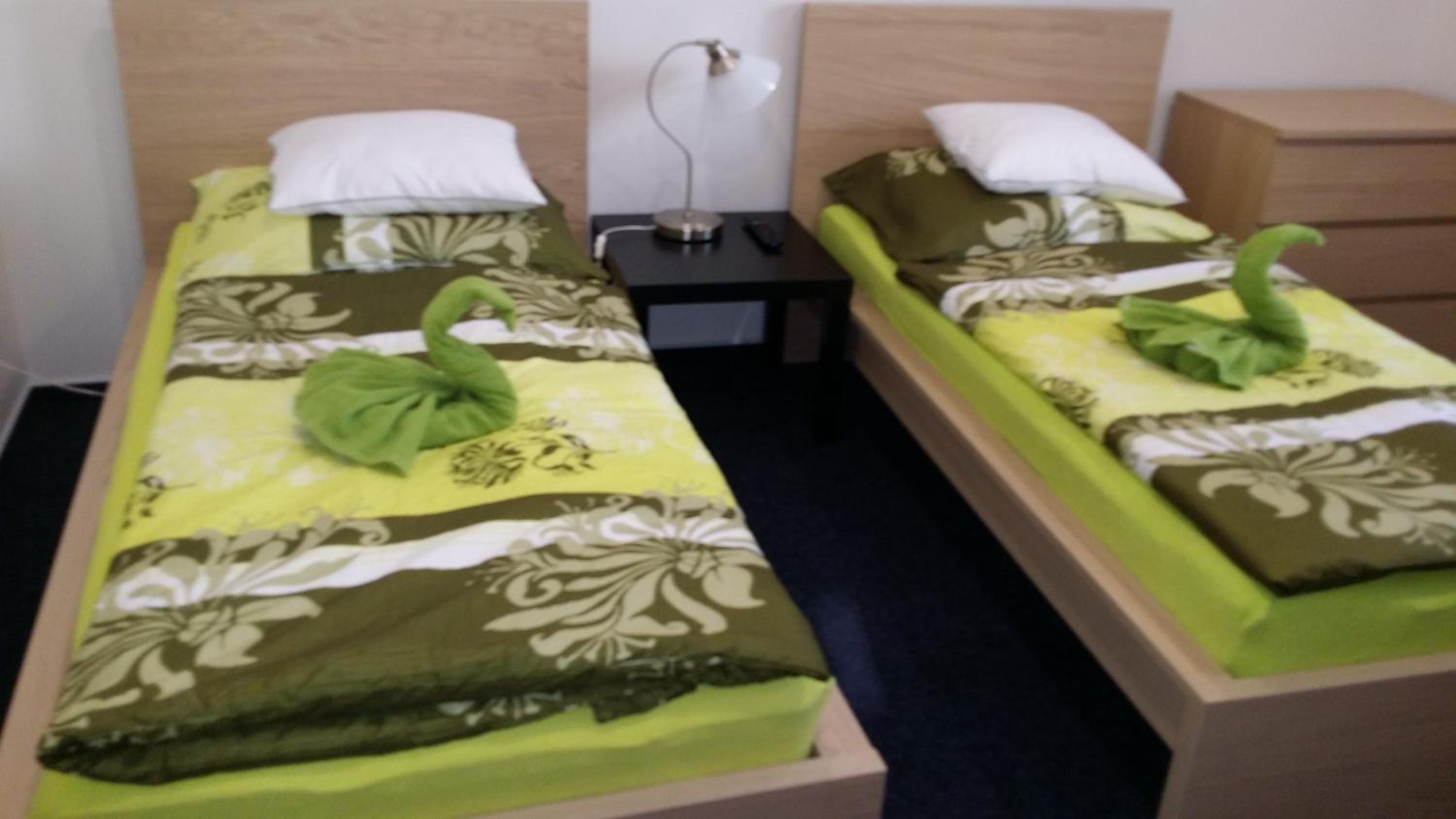 Twin Room with Private Bathroom photo 2