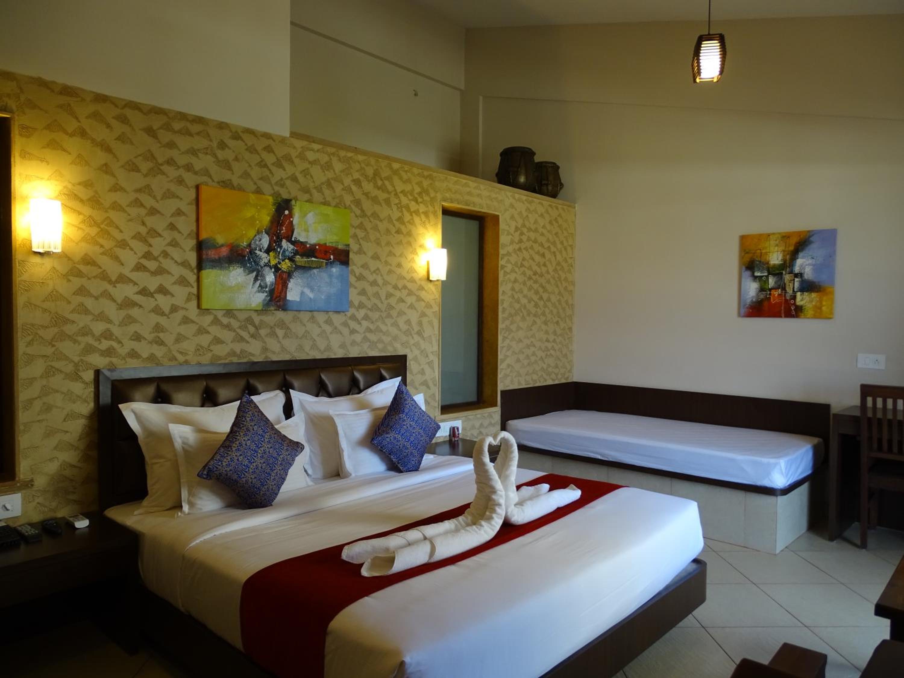 Super Deluxe Room with Balcony photo 1
