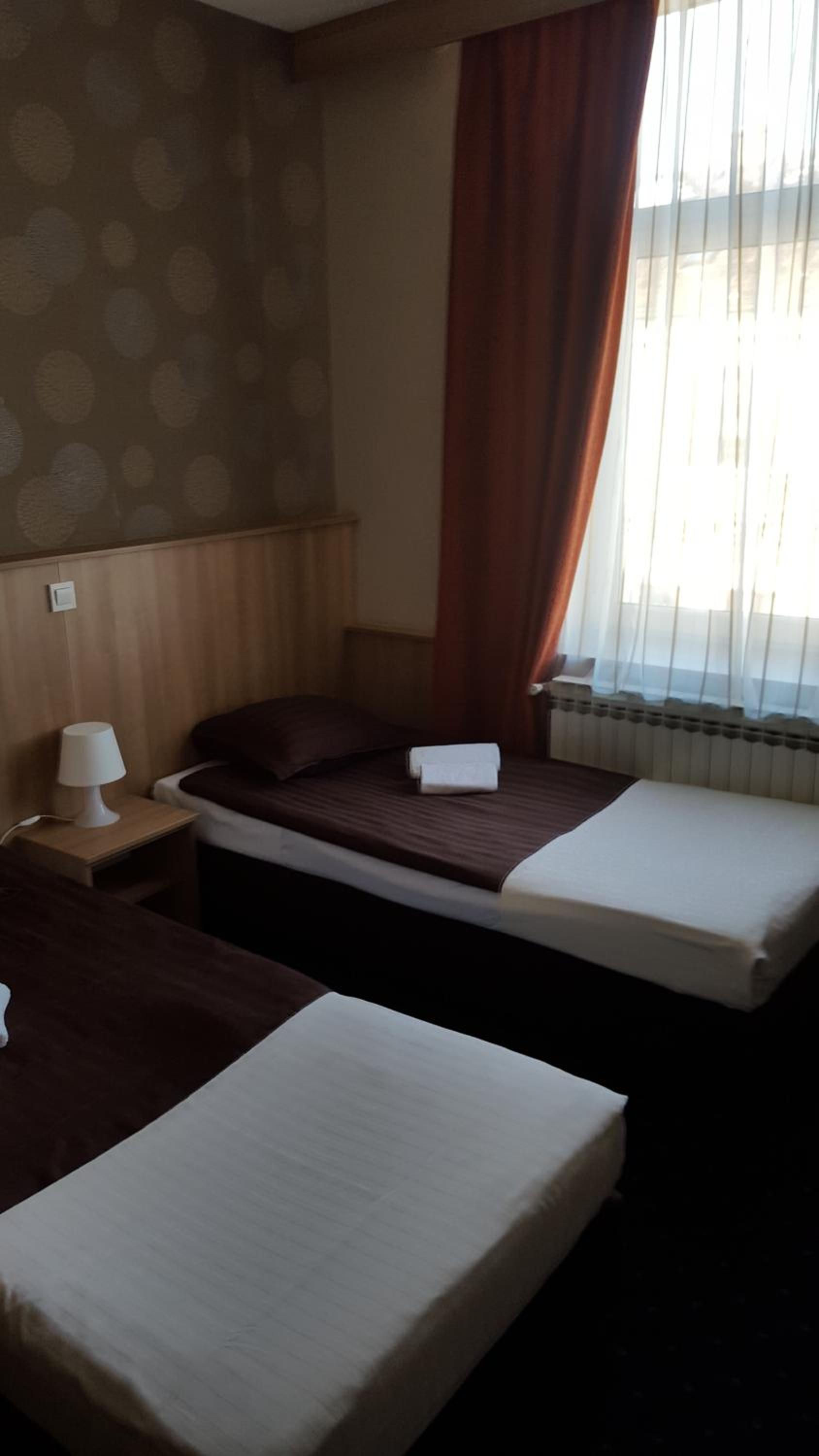 Double or Twin Room - Photo 10