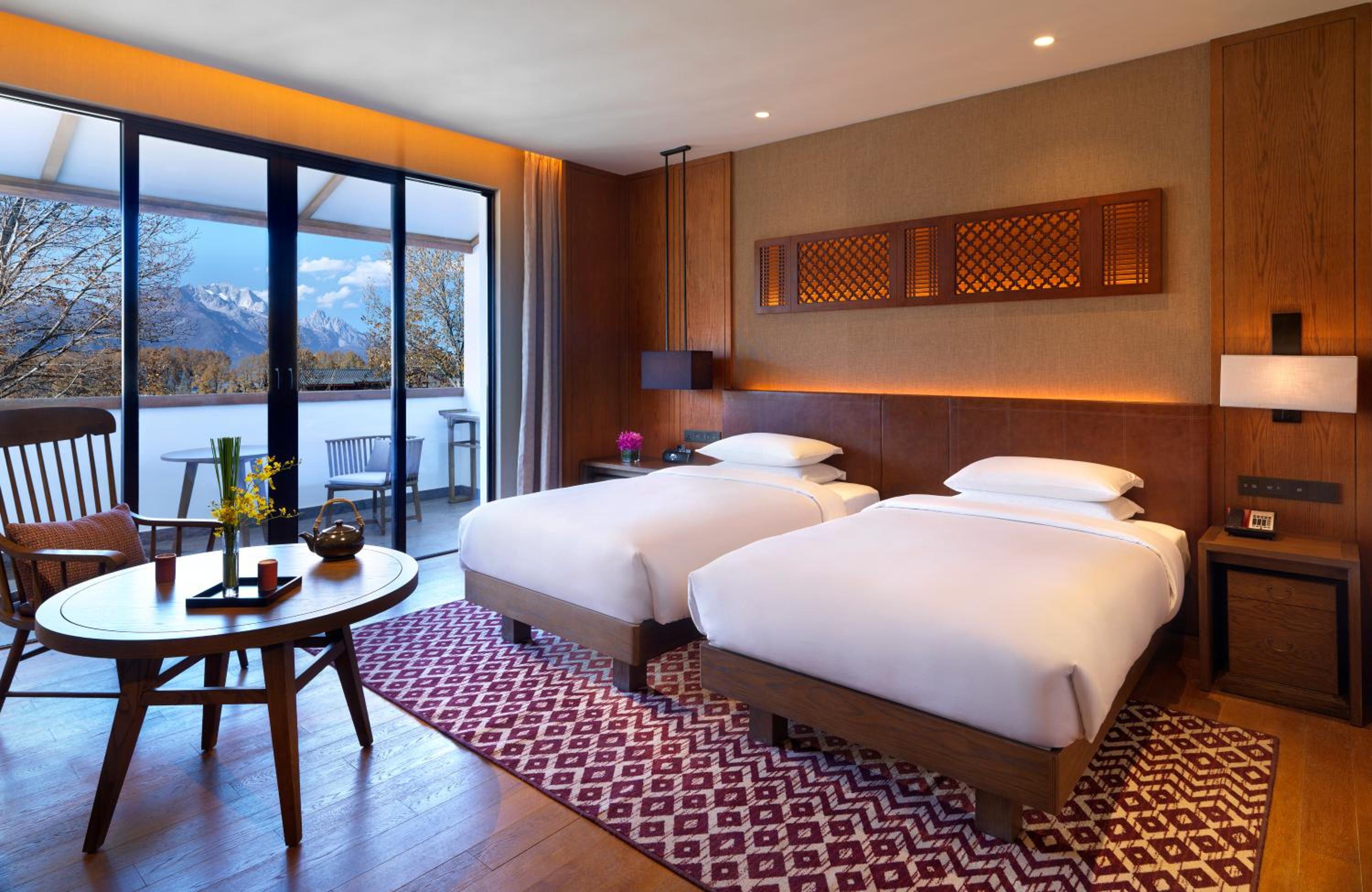 Twin Room with Mountain View