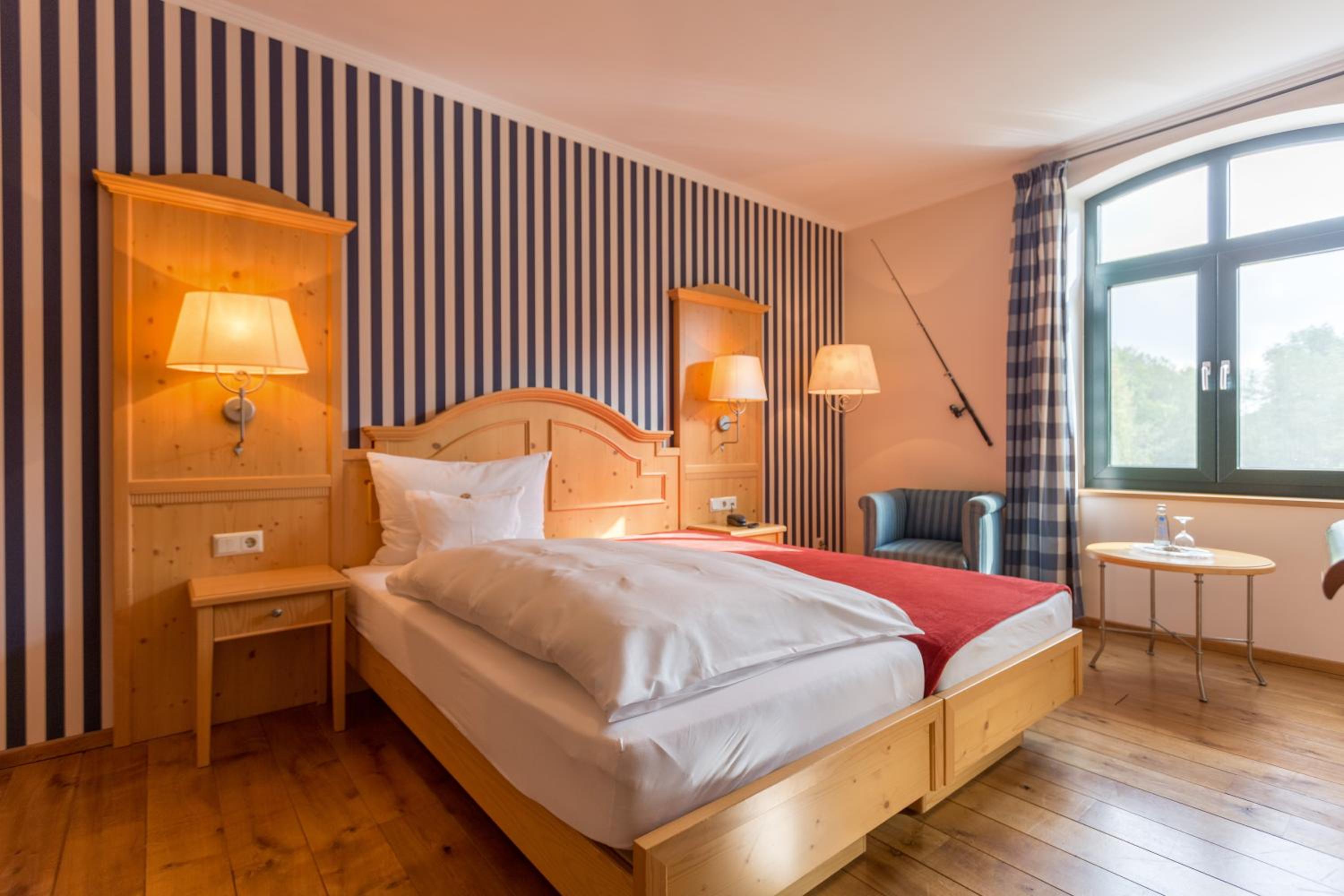Standard Double Room - Photo 12