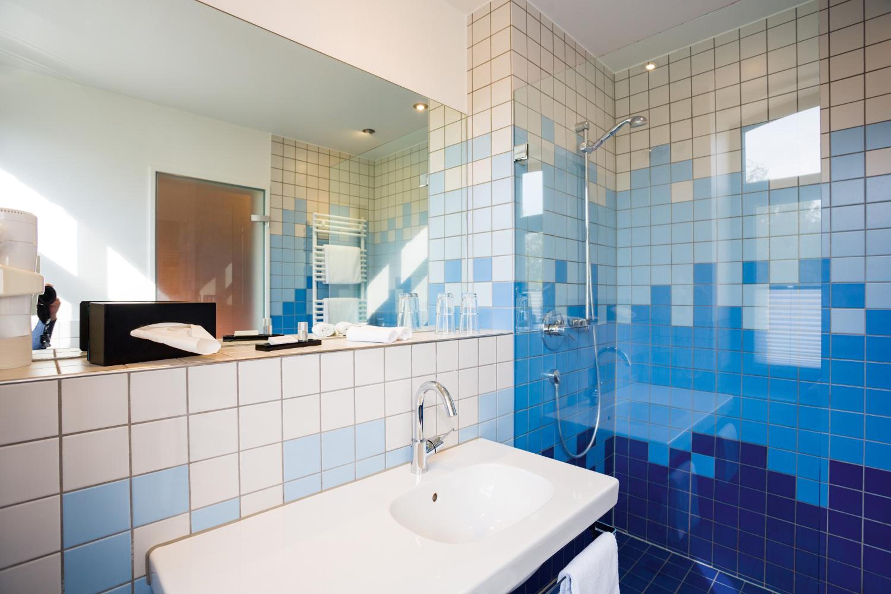 Standard Double Room - Photo 7