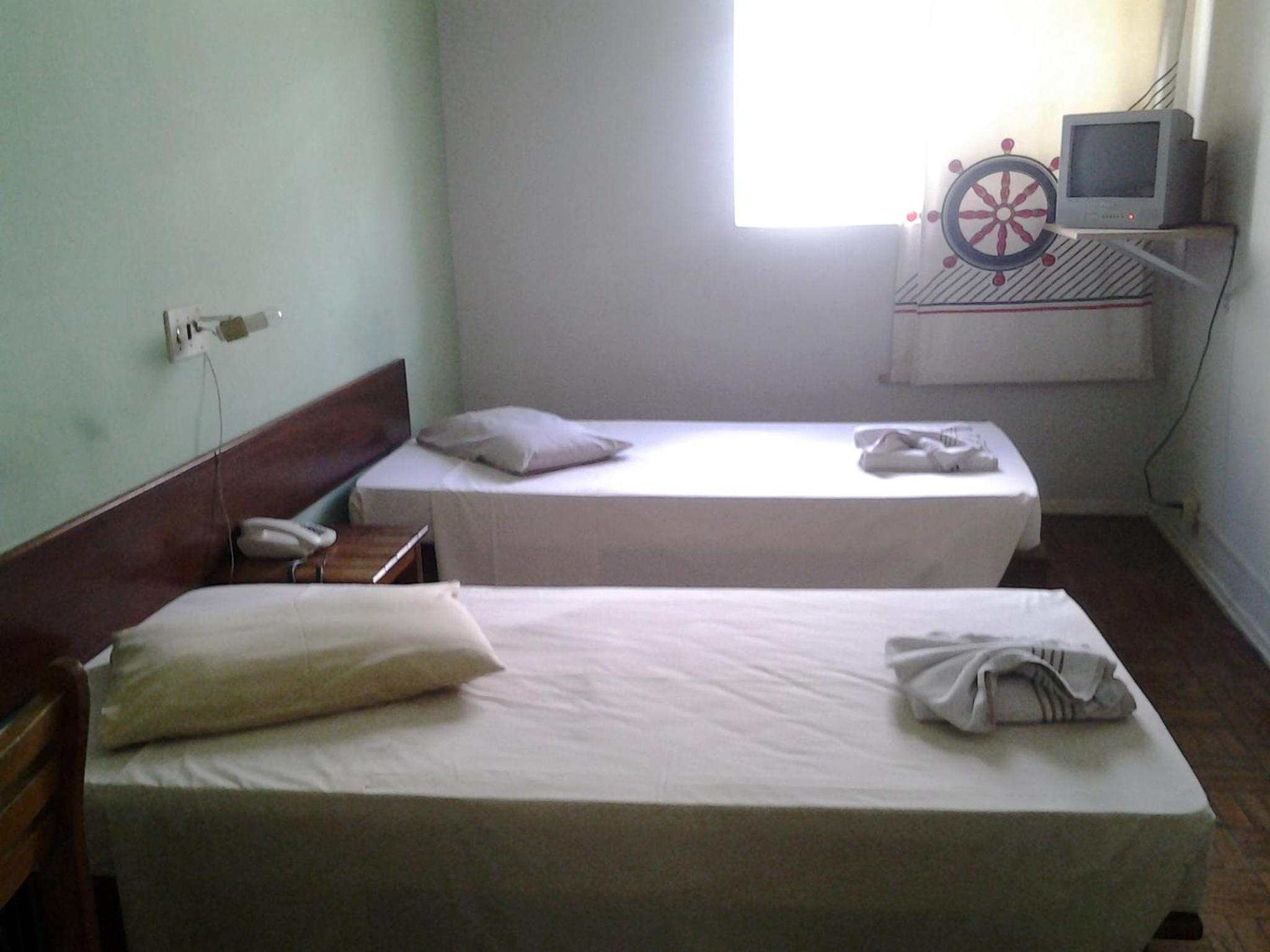 Budget Twin Room photo 2