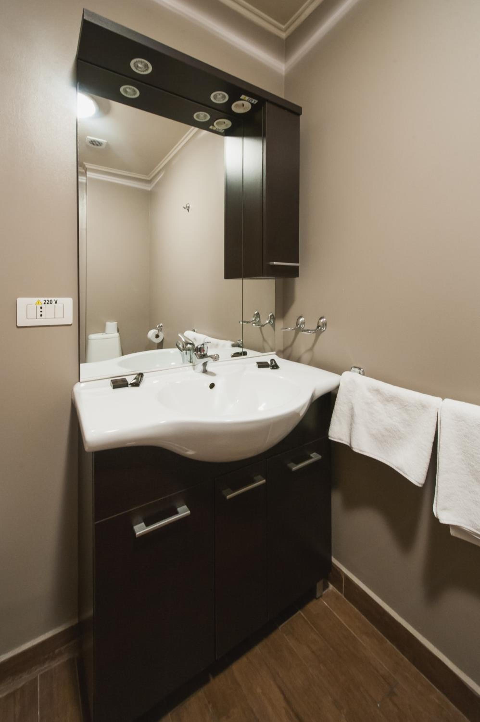 Family Apartment - Photo 5