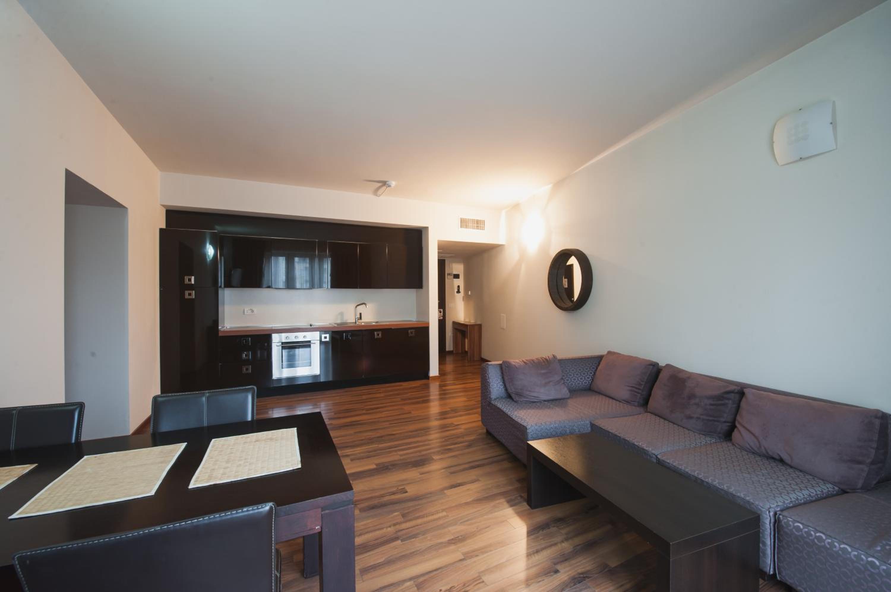 Family Apartment - Photo 4