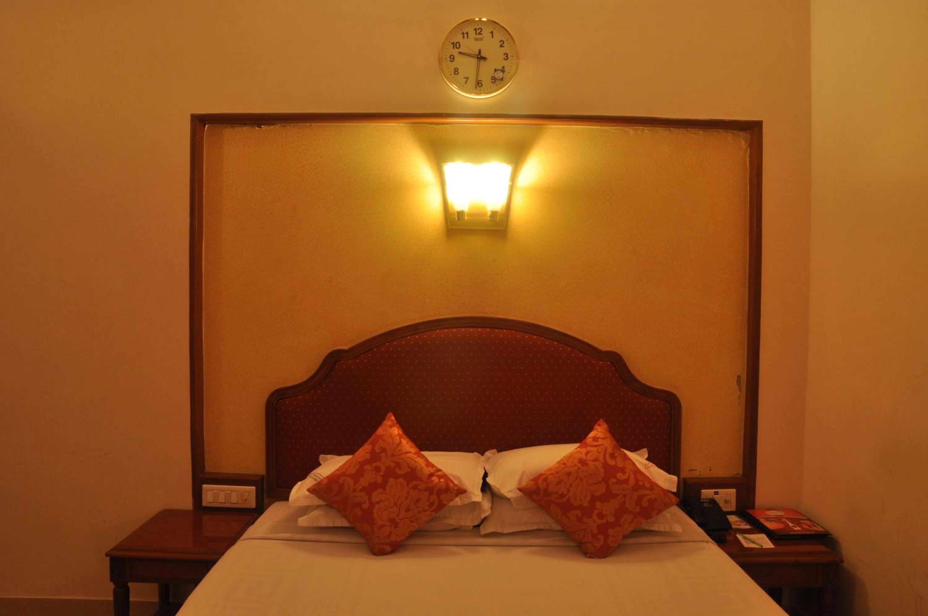 Deluxe Double Room photo 3
