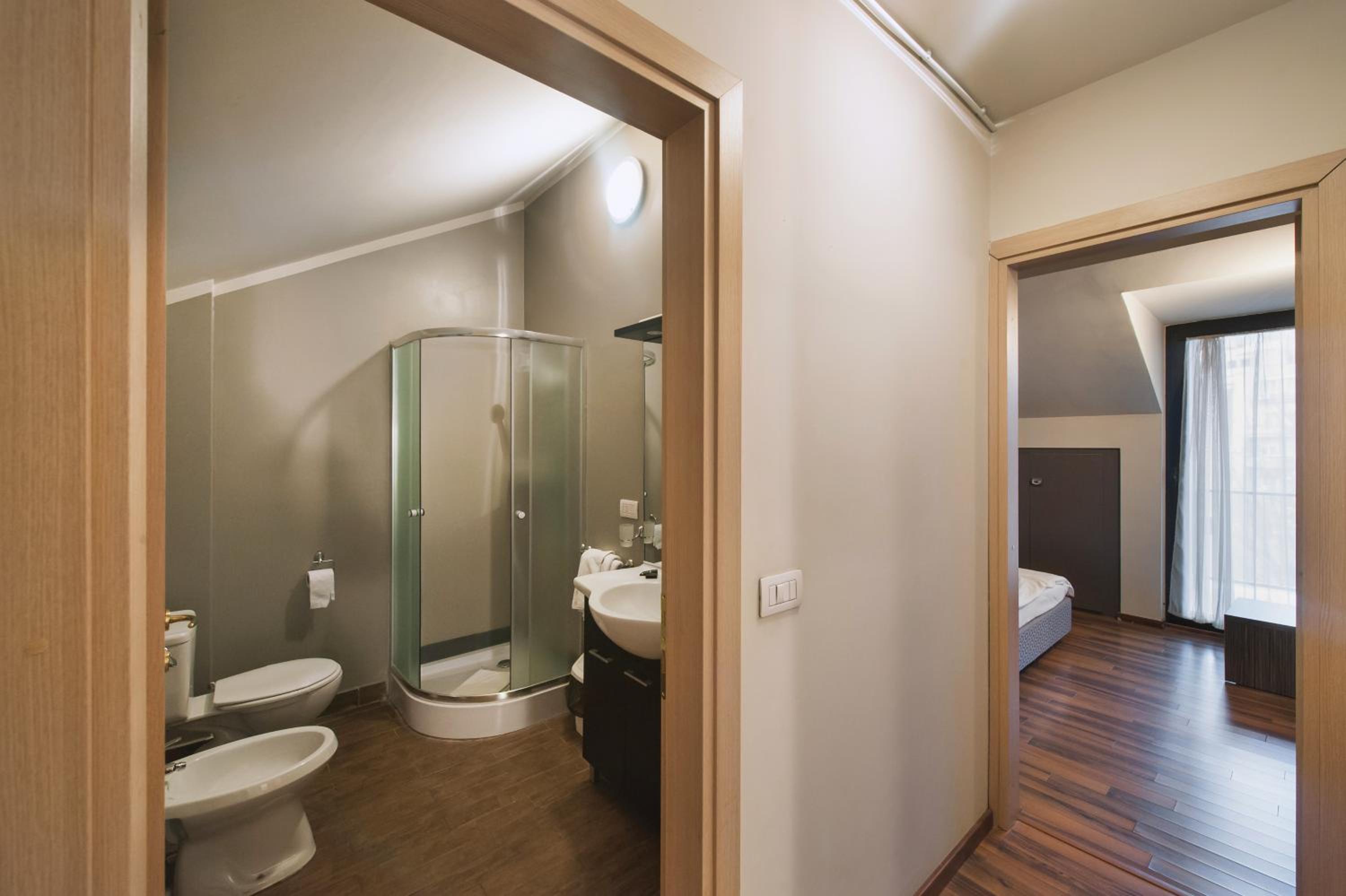 Family Apartment - Photo 15