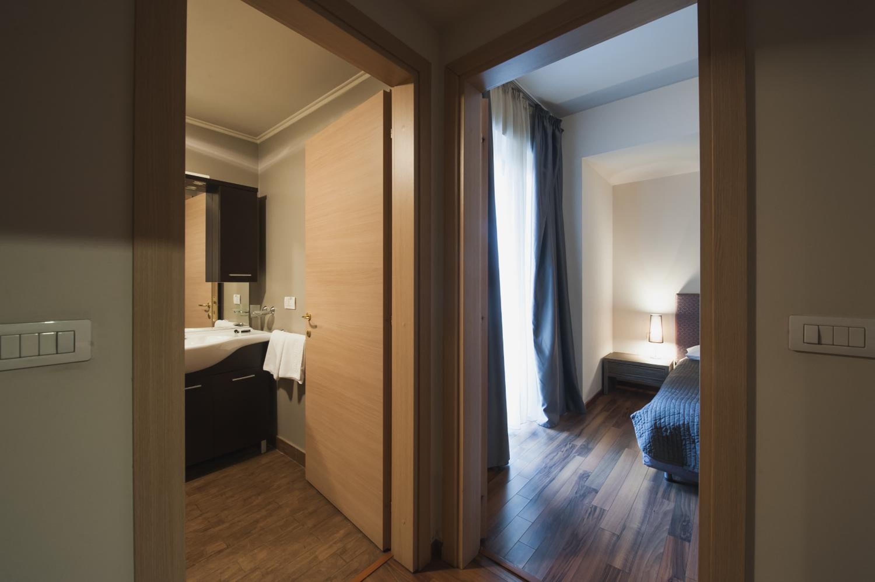 Standard Apartment - Photo 6