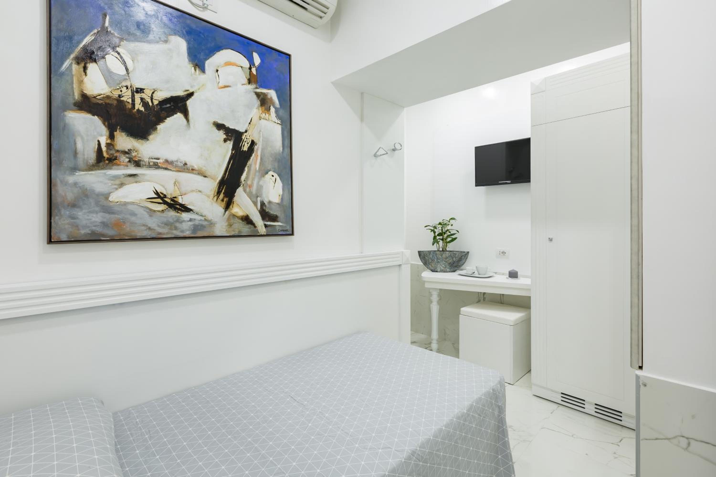 Single Room photo 3