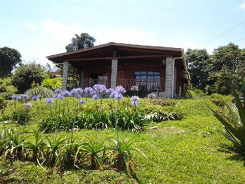 Two-Bedroom House photo 2