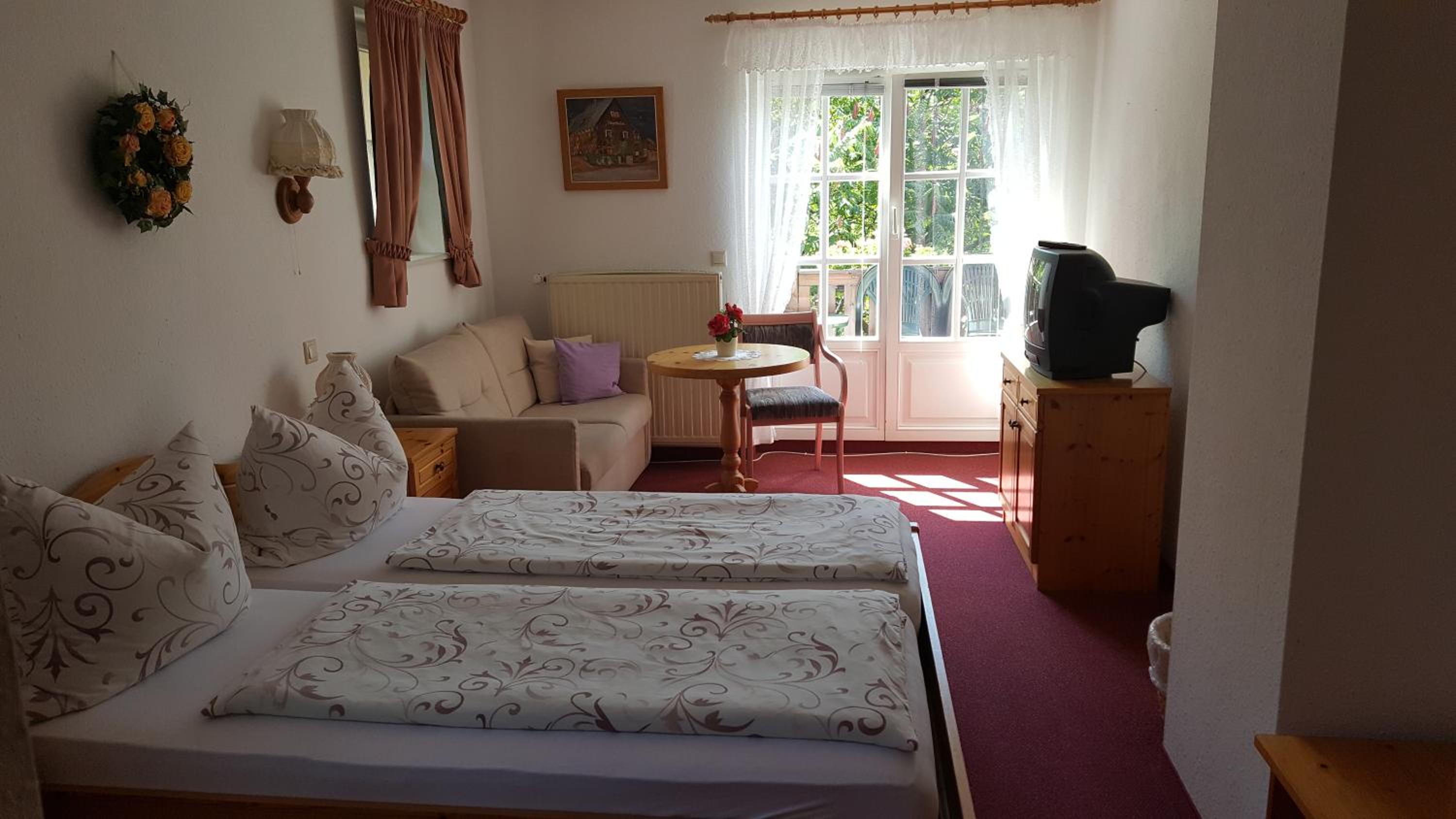 Double Room with Balcony photo 3