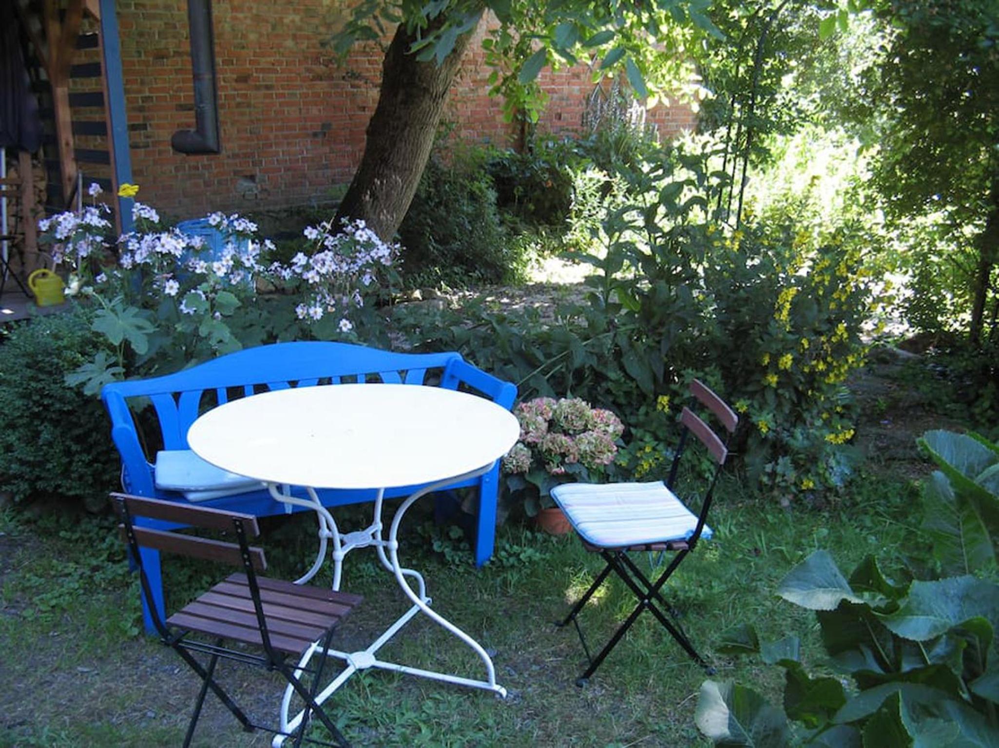 Large Double Room - Photo 3