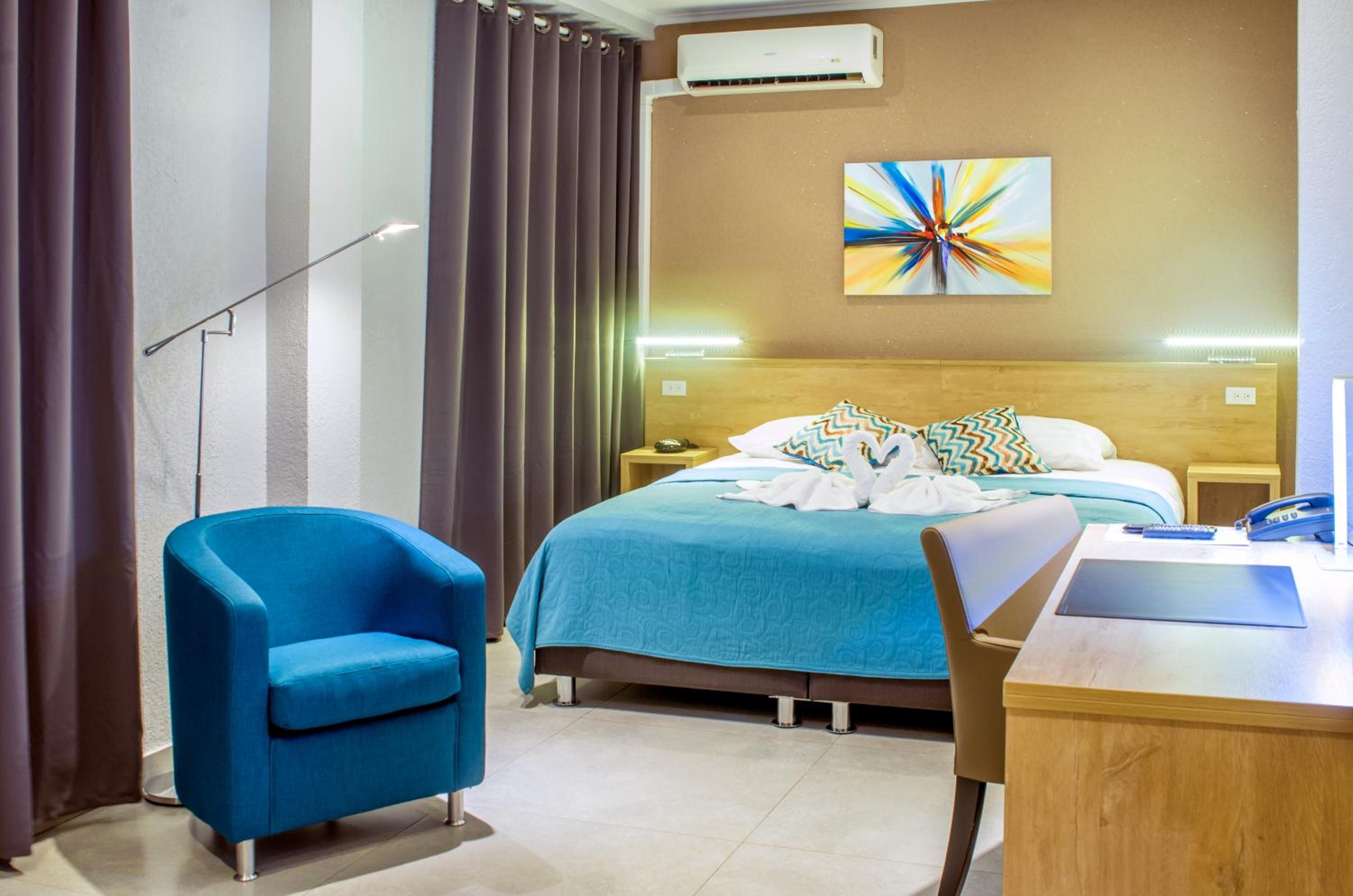 Deluxe Double Room photo 3