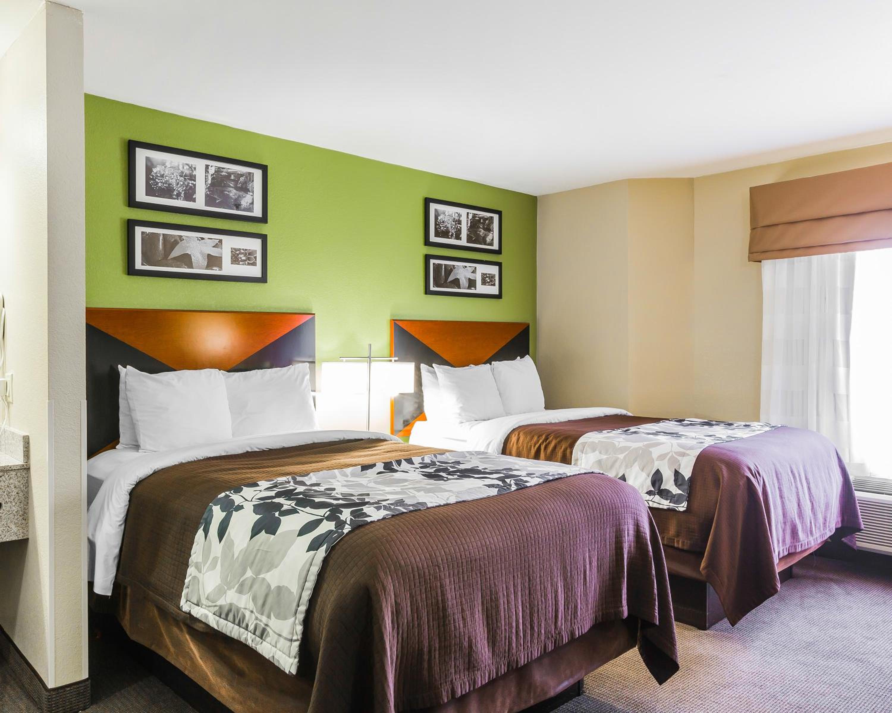 Double Room With Two Double Beds - Non-Smoking photo 2
