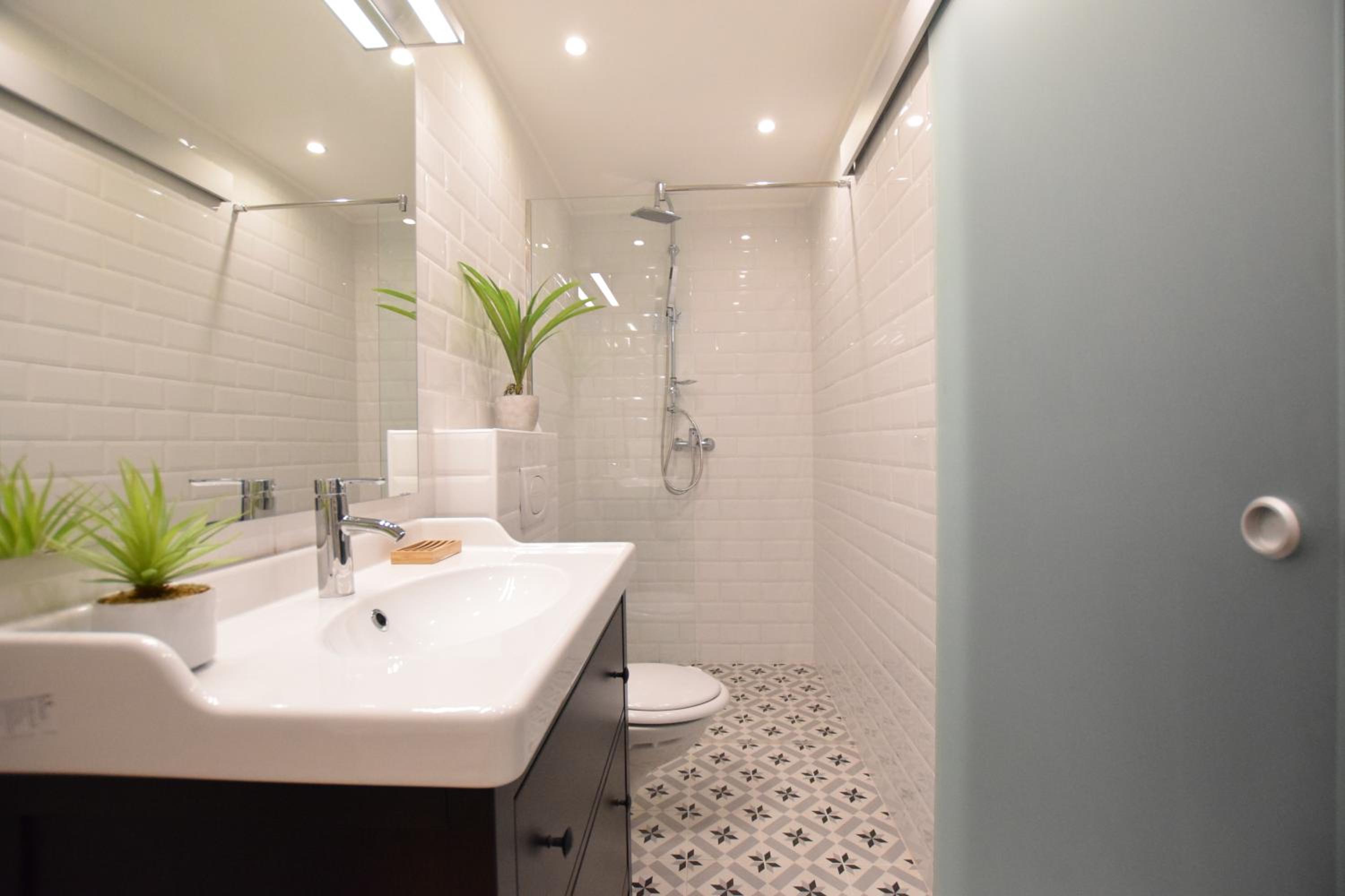 Studio Apartment - Photo 16