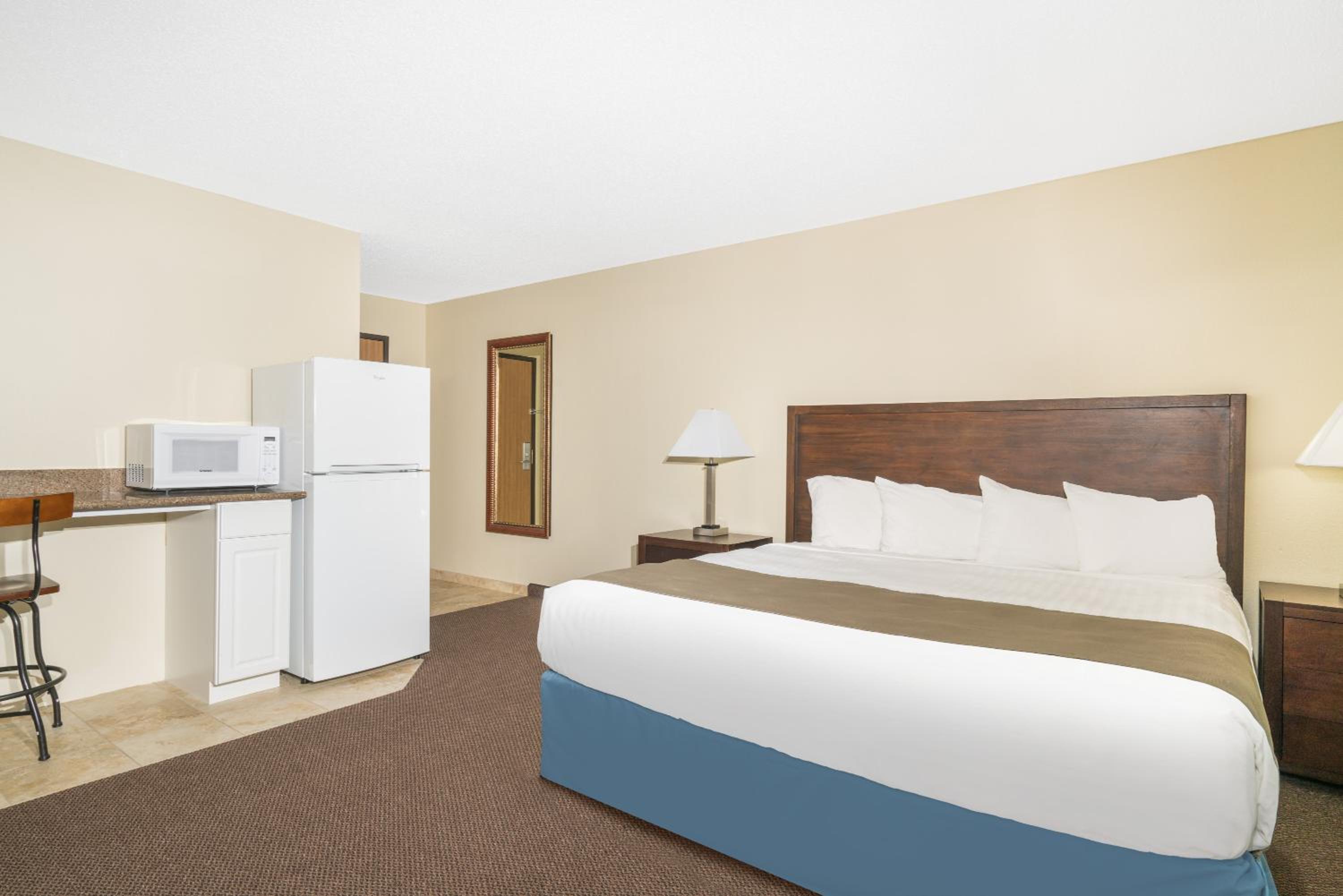 Two-Bedroom Suite with One King and Two Bunk Beds - Non-Smoking
