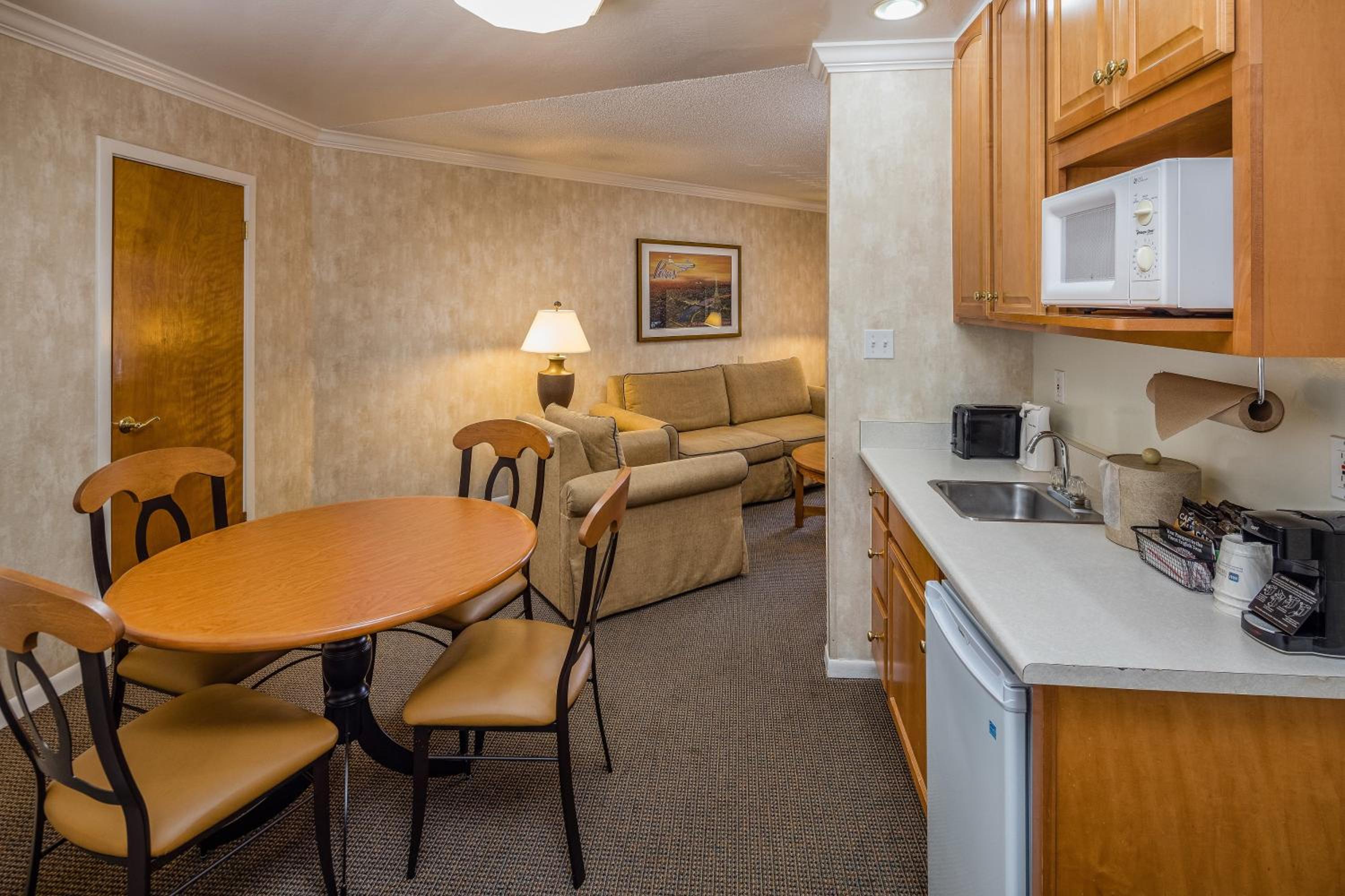 King Suite with Sofa Bed - Non-Smoking