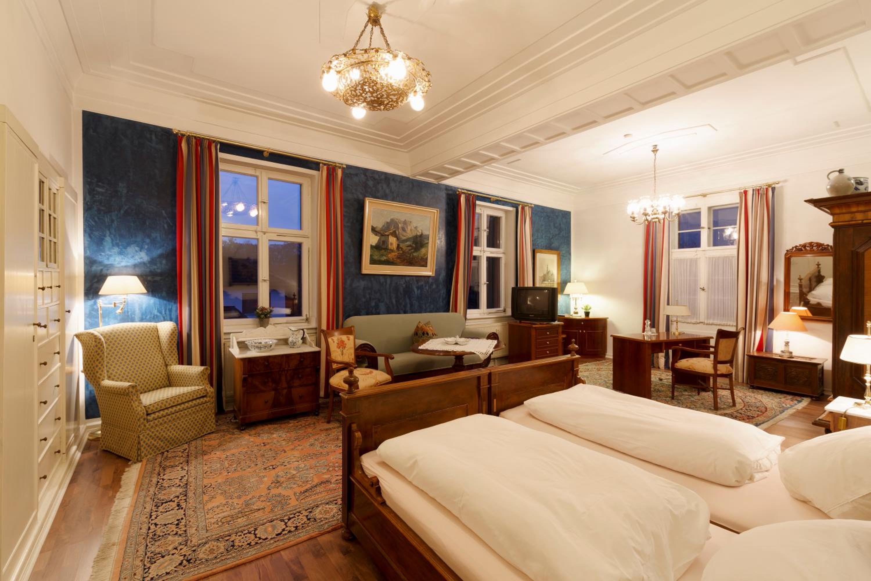 Deluxe Double Room with Castle View