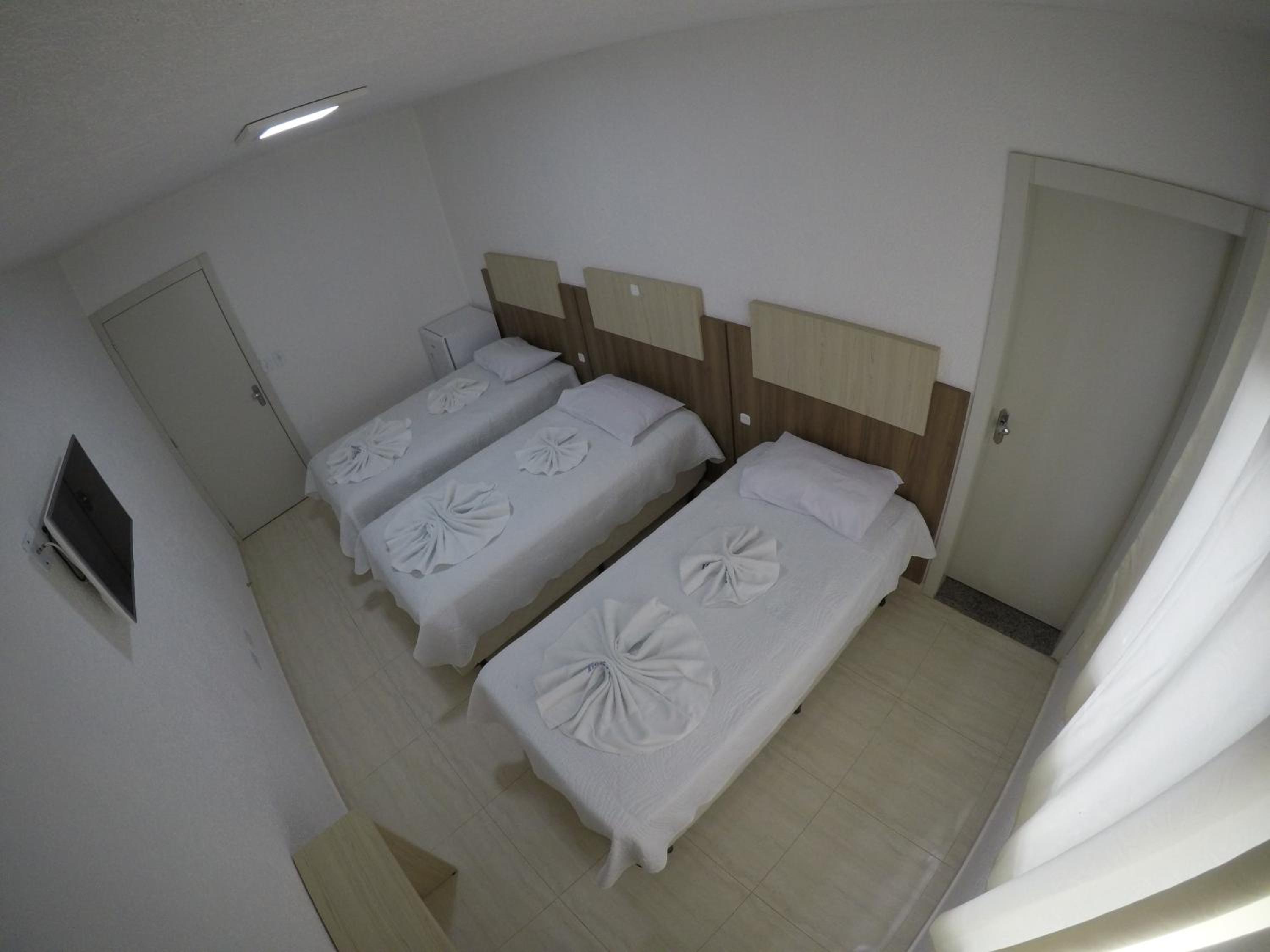 Classic Triple Room - Photo 5