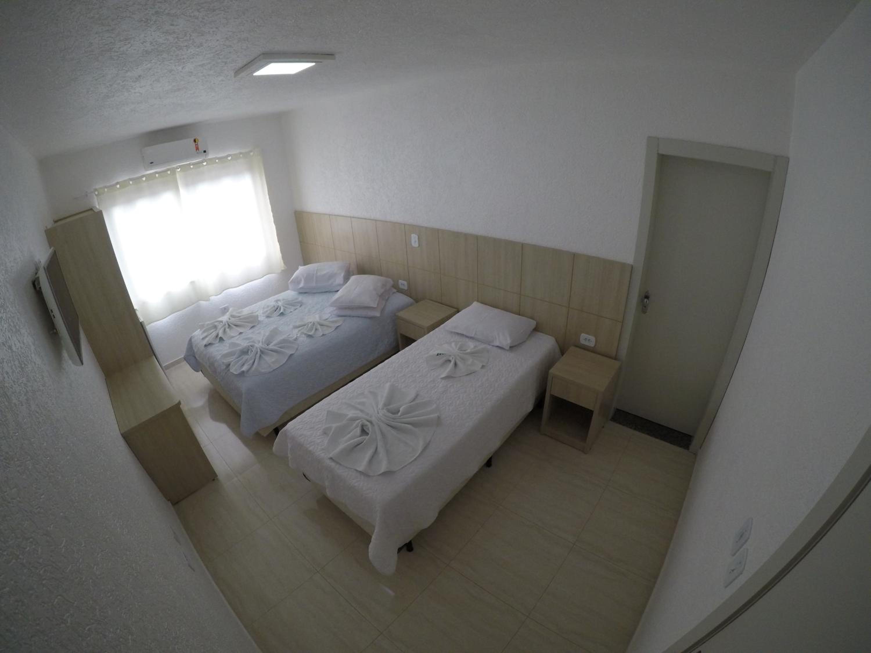 Family Double Room - Photo 4