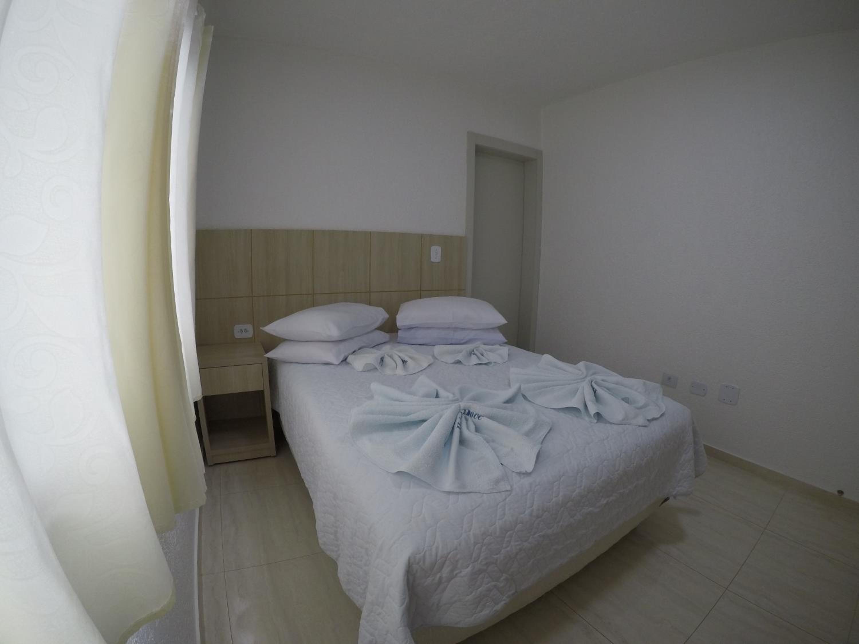Double Room with Private Bathroom - Photo 1