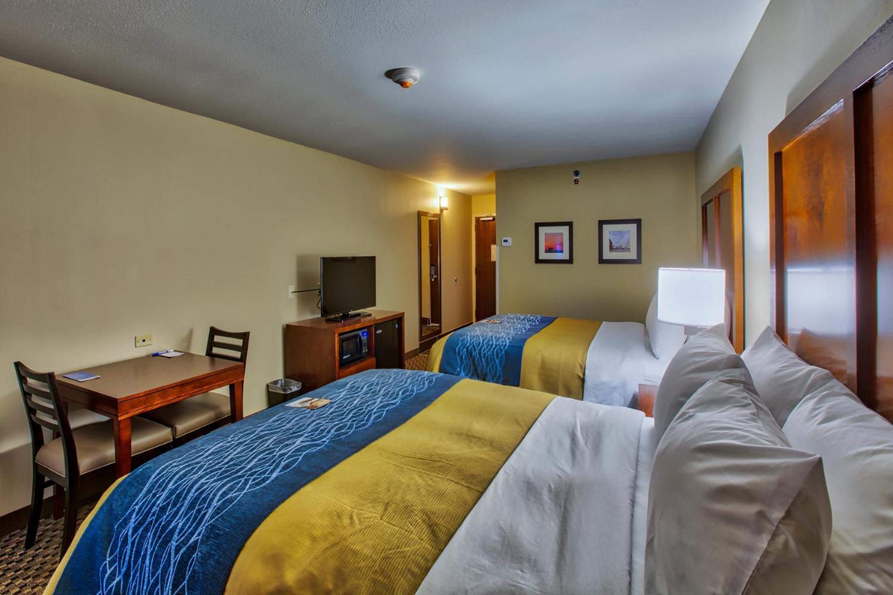 Queen Room with Two Queen Beds - Non-Smoking