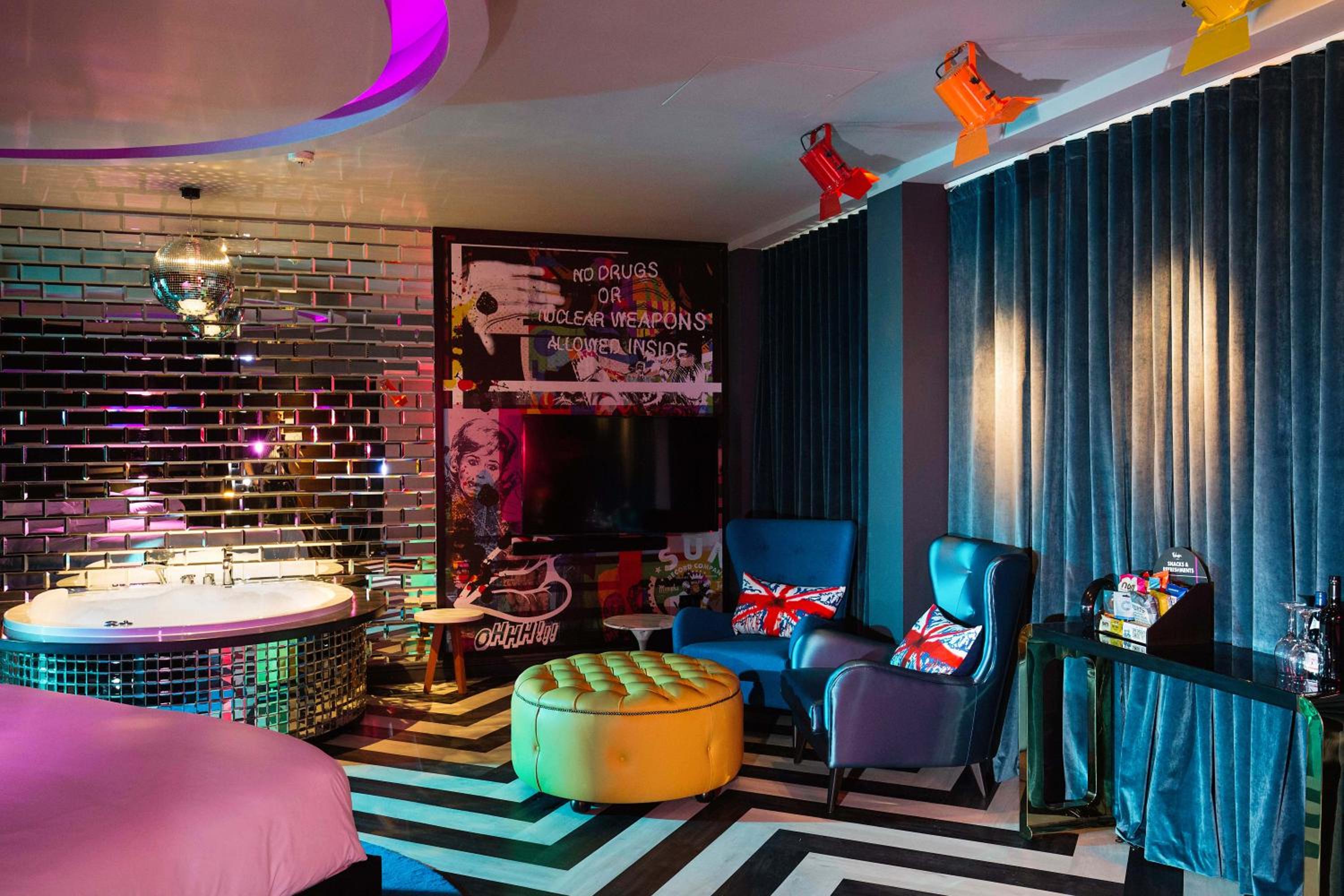 Nirvana Signature Suite - Photo 3