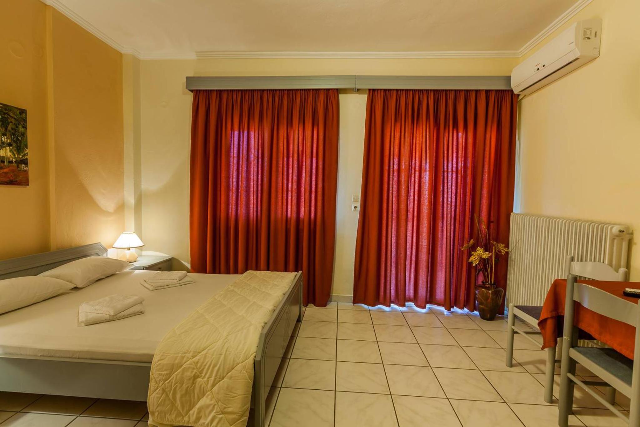 Studio Apartment with Sea View photo 1