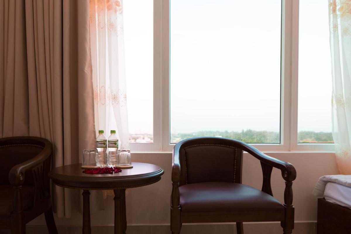 Superior Quadruple Room with City View photo 3