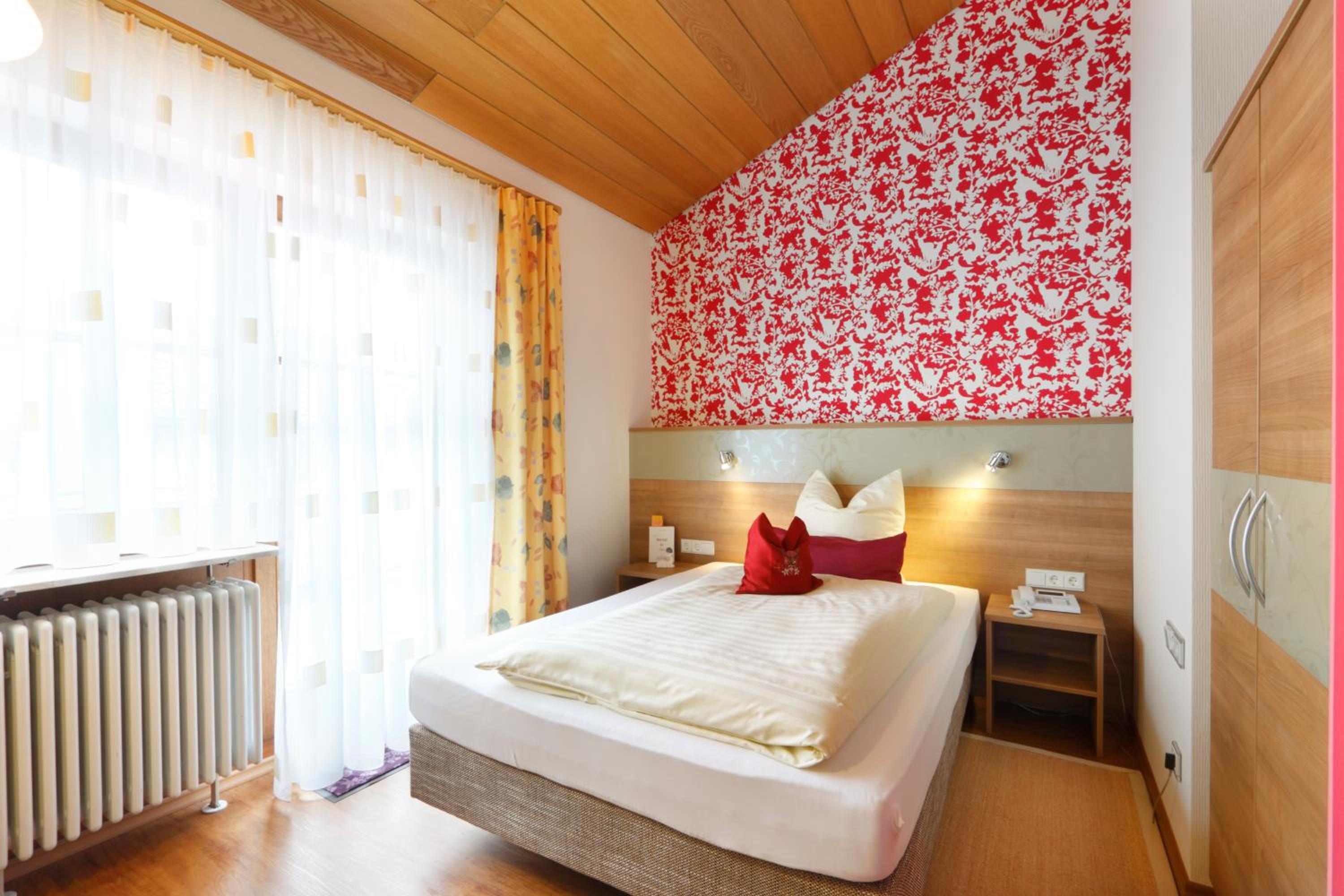 Premium Single Room