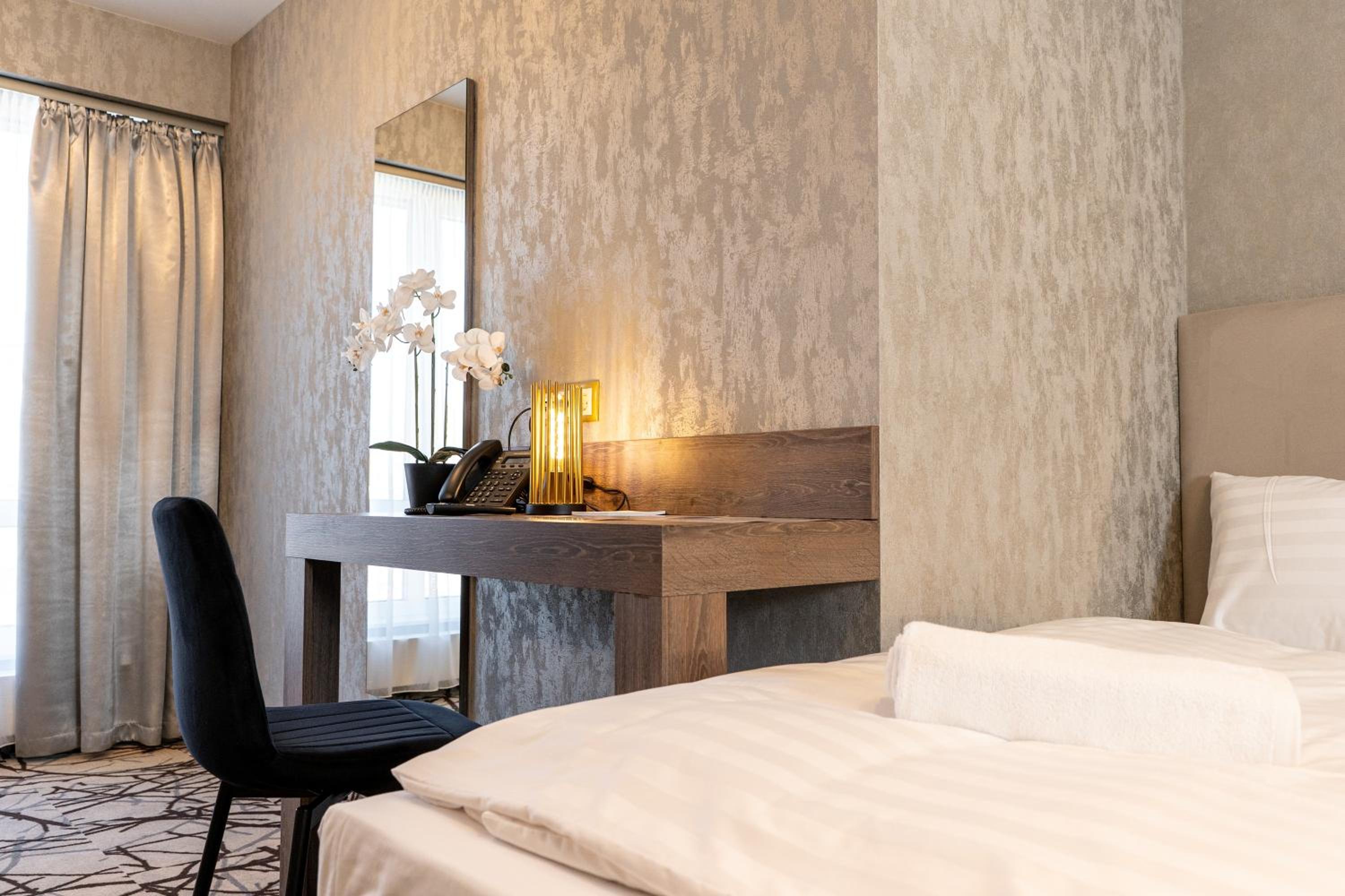 Business Plus Twin Room