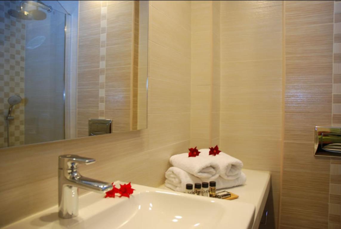 Double Room - Photo 3