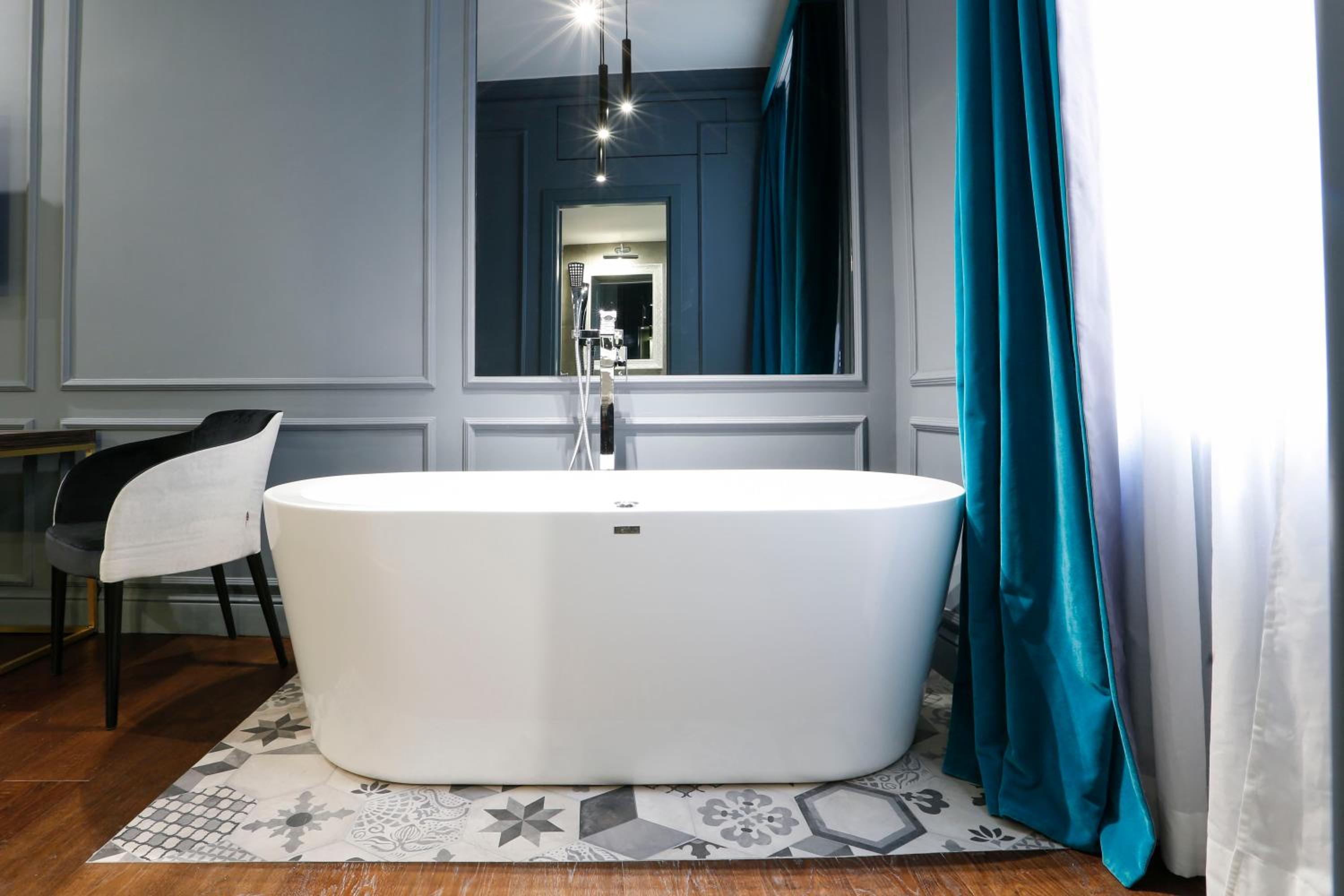 Deluxe Double Room with Spa Bath  photo 3
