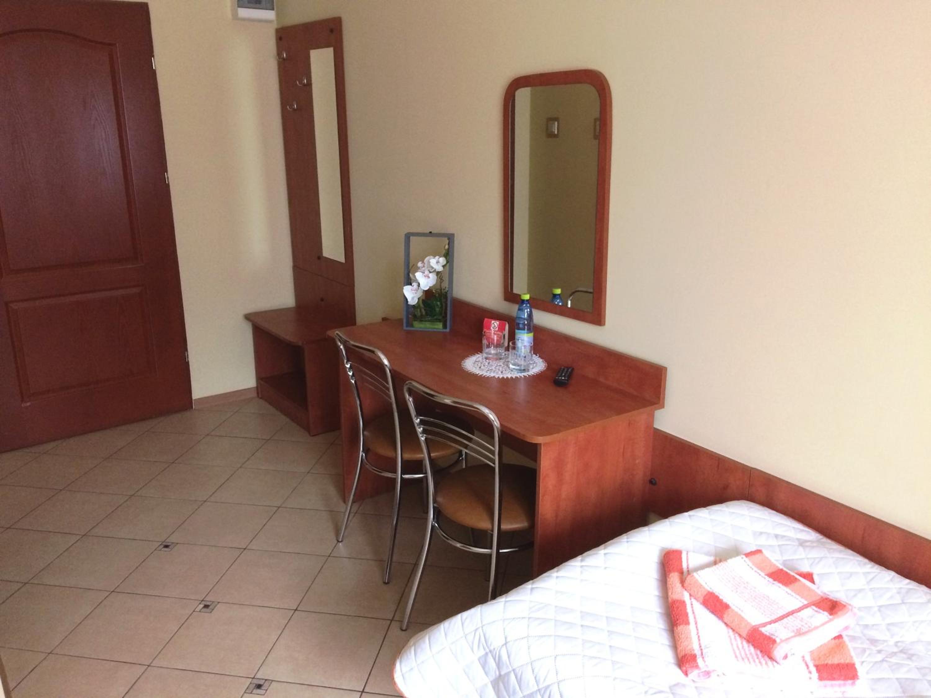 Double or Twin Room - Photo 2