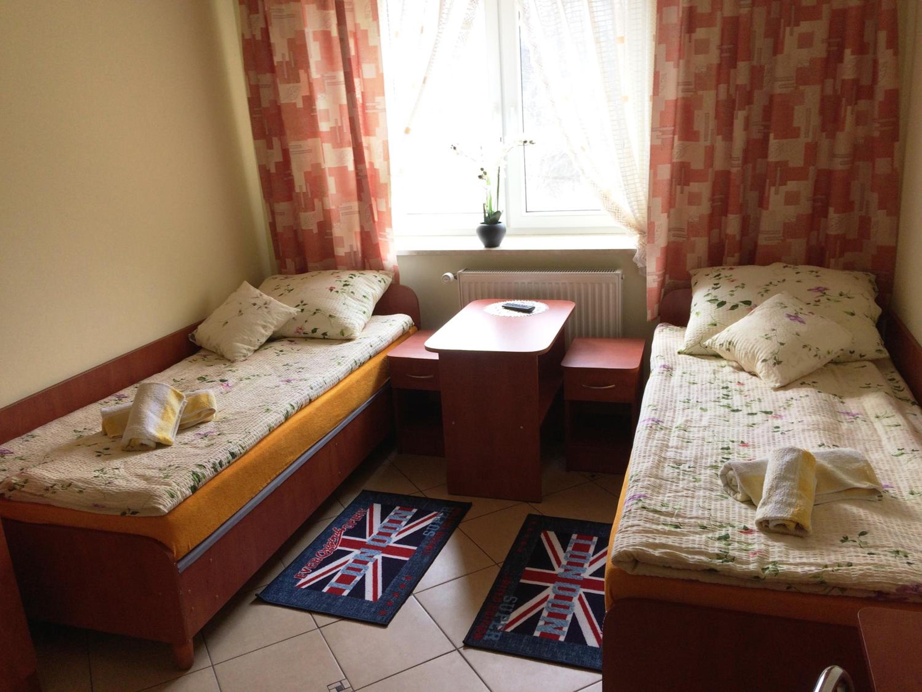 Double or Twin Room - Photo 13