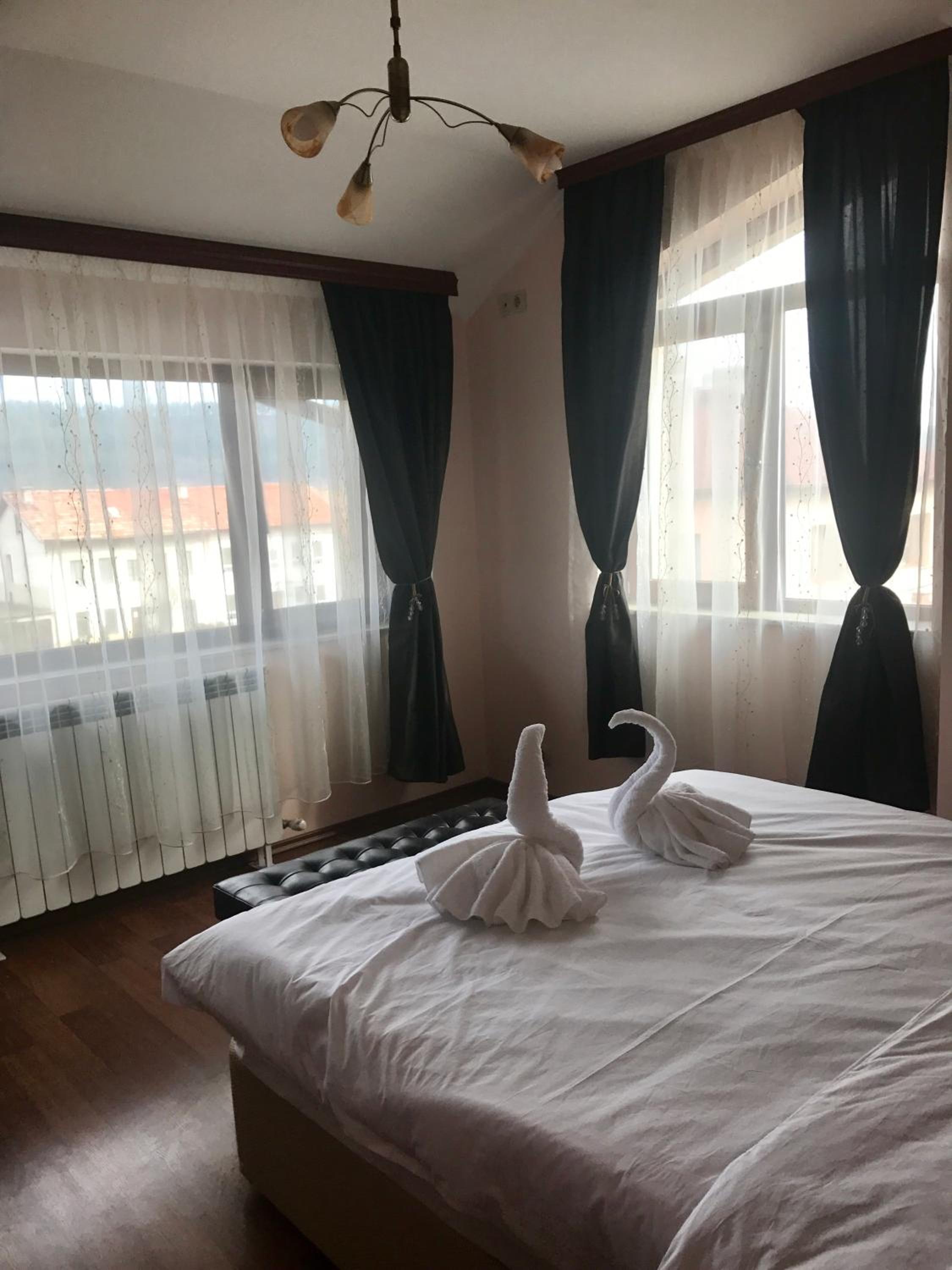 Deluxe Apartment photo 3