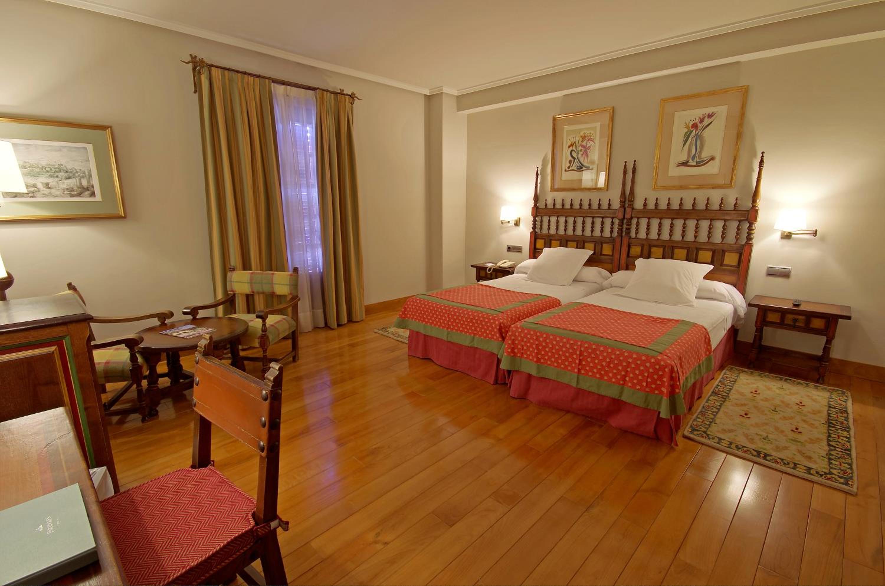 Standard Double Room - Photo 1