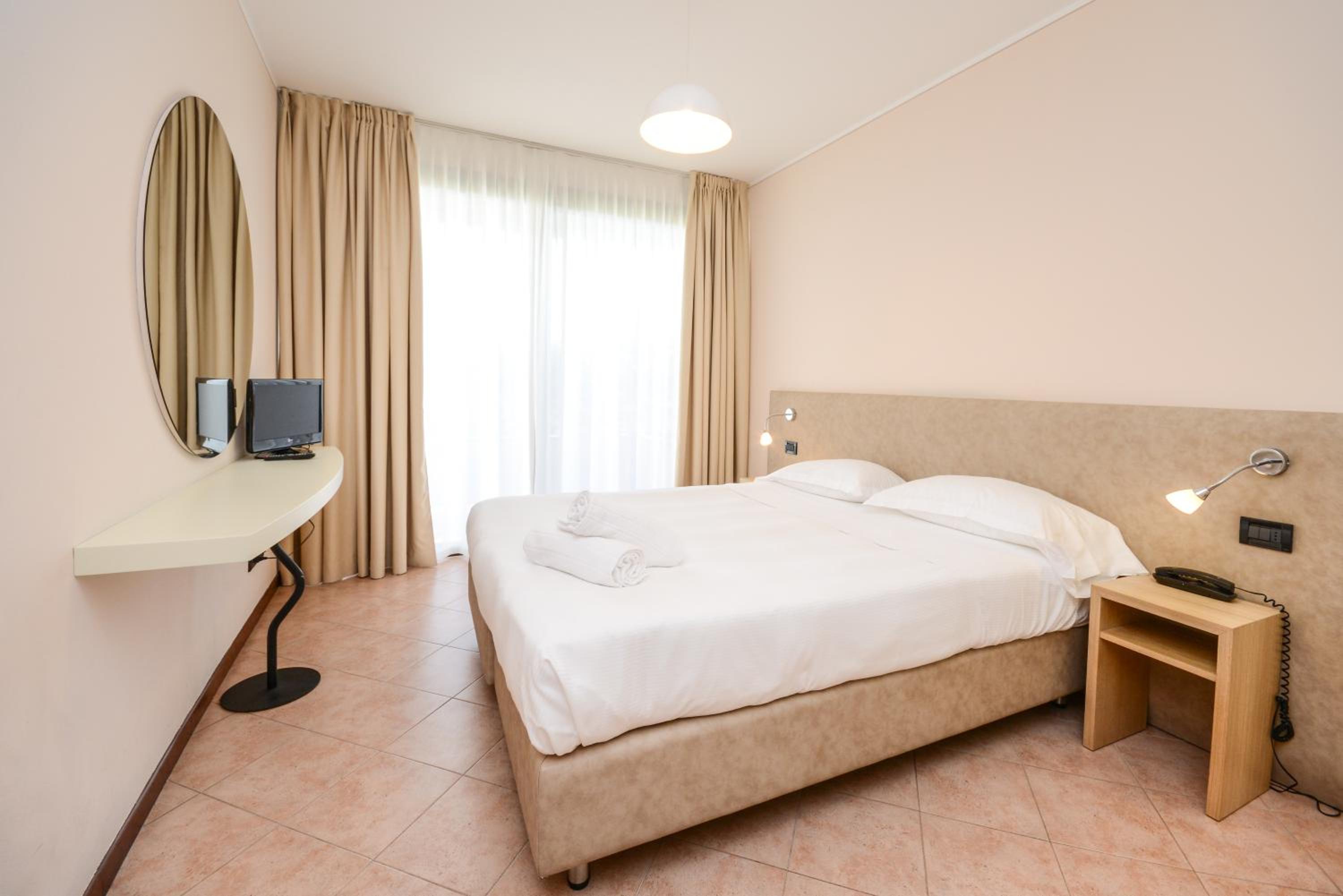 One-Bedroom Apartment with Garden View photo 1