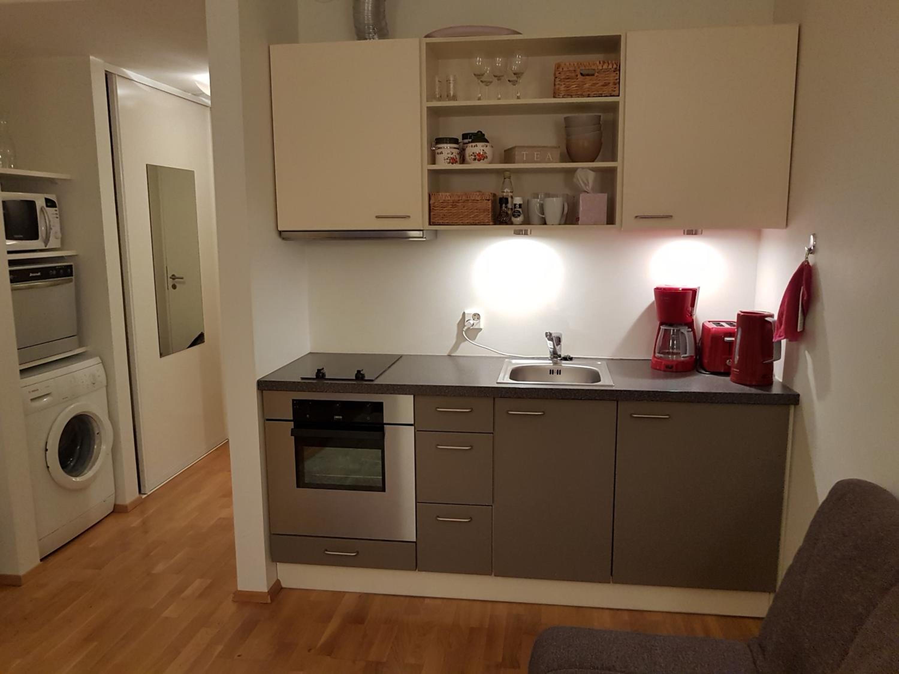 Studio Apartment - Photo 20