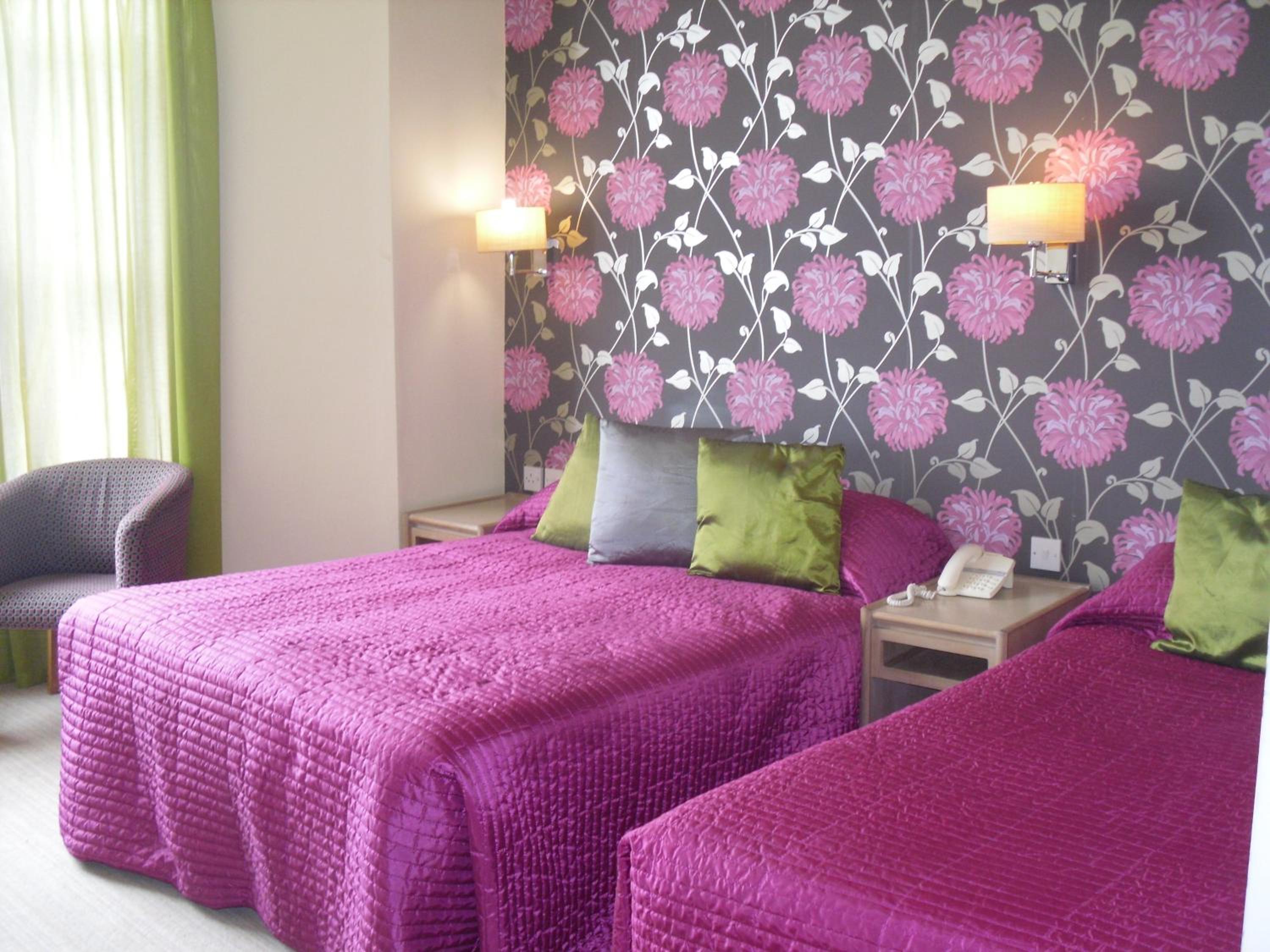 Triple Room (2 Adults + 1 Child) - Photo 2