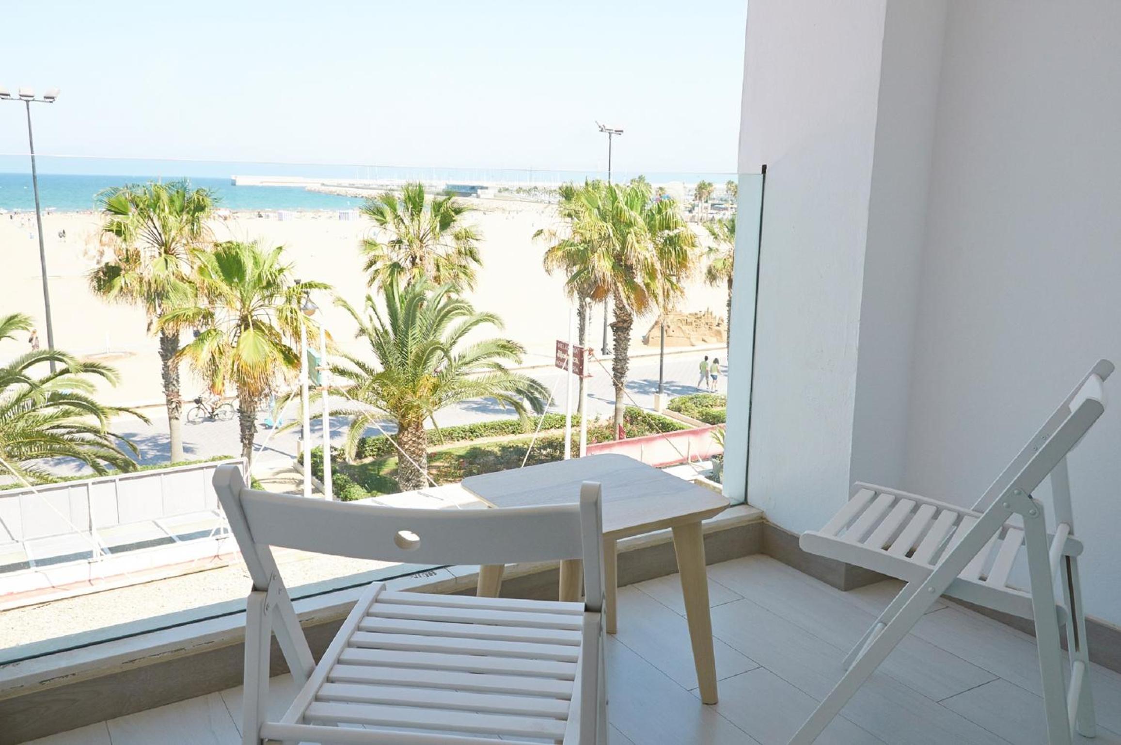 Junior Suite with Sea View - Photo 25