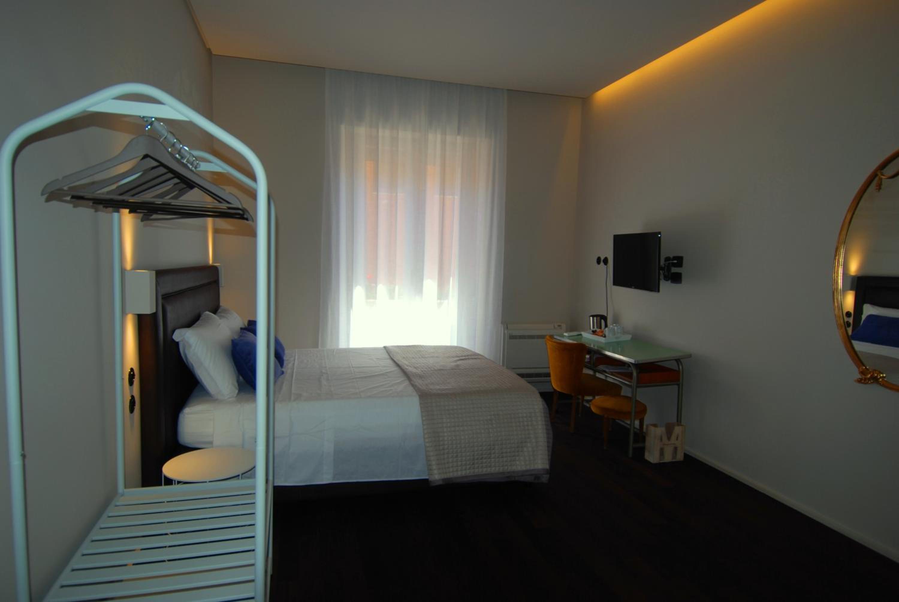 Double Room - Photo 15