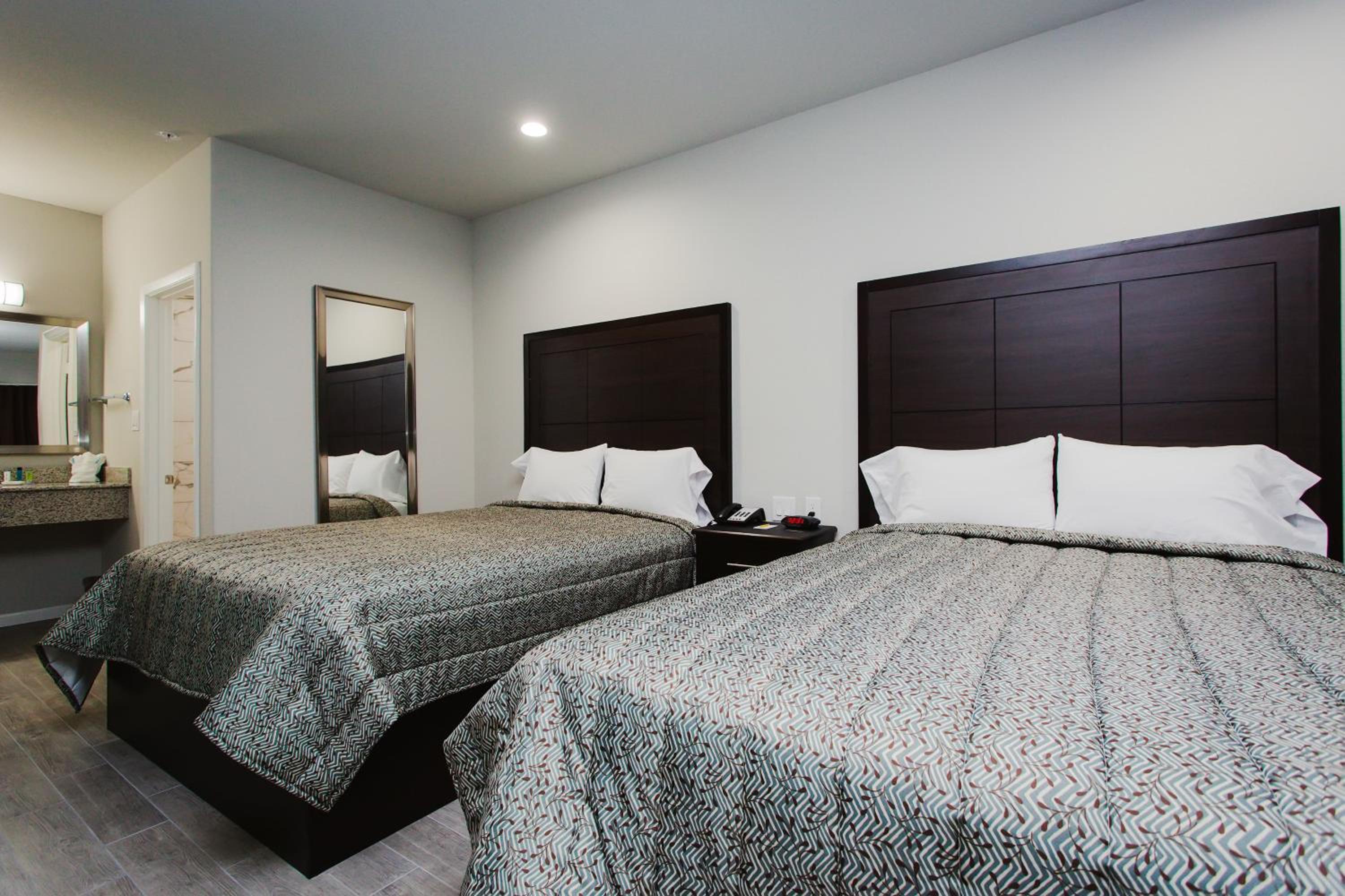 Double Room - Photo 11