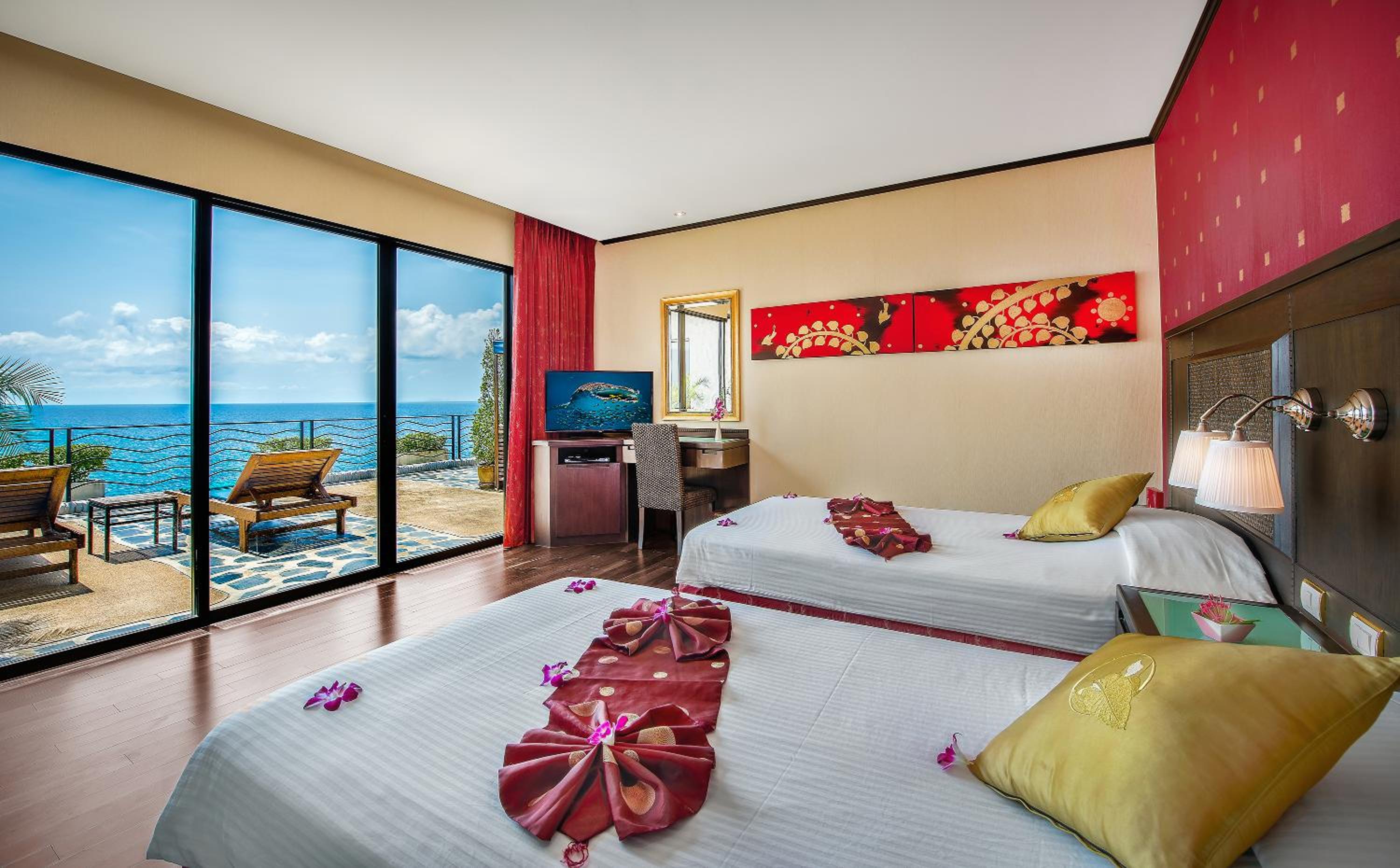 Royal Suite with Sea View 2 Bedrooms photo 3