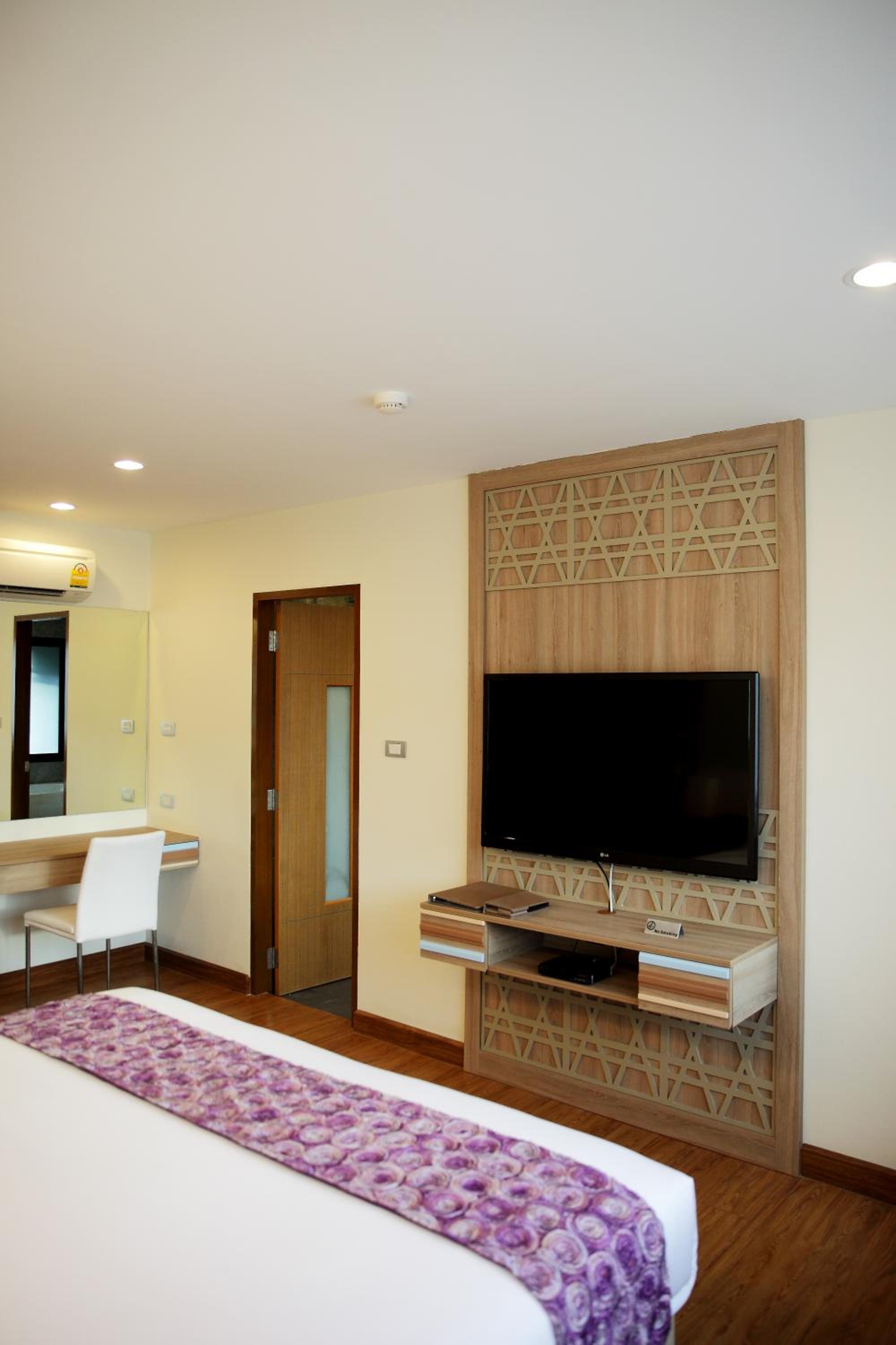 Two-Bedroom Suite photo 3