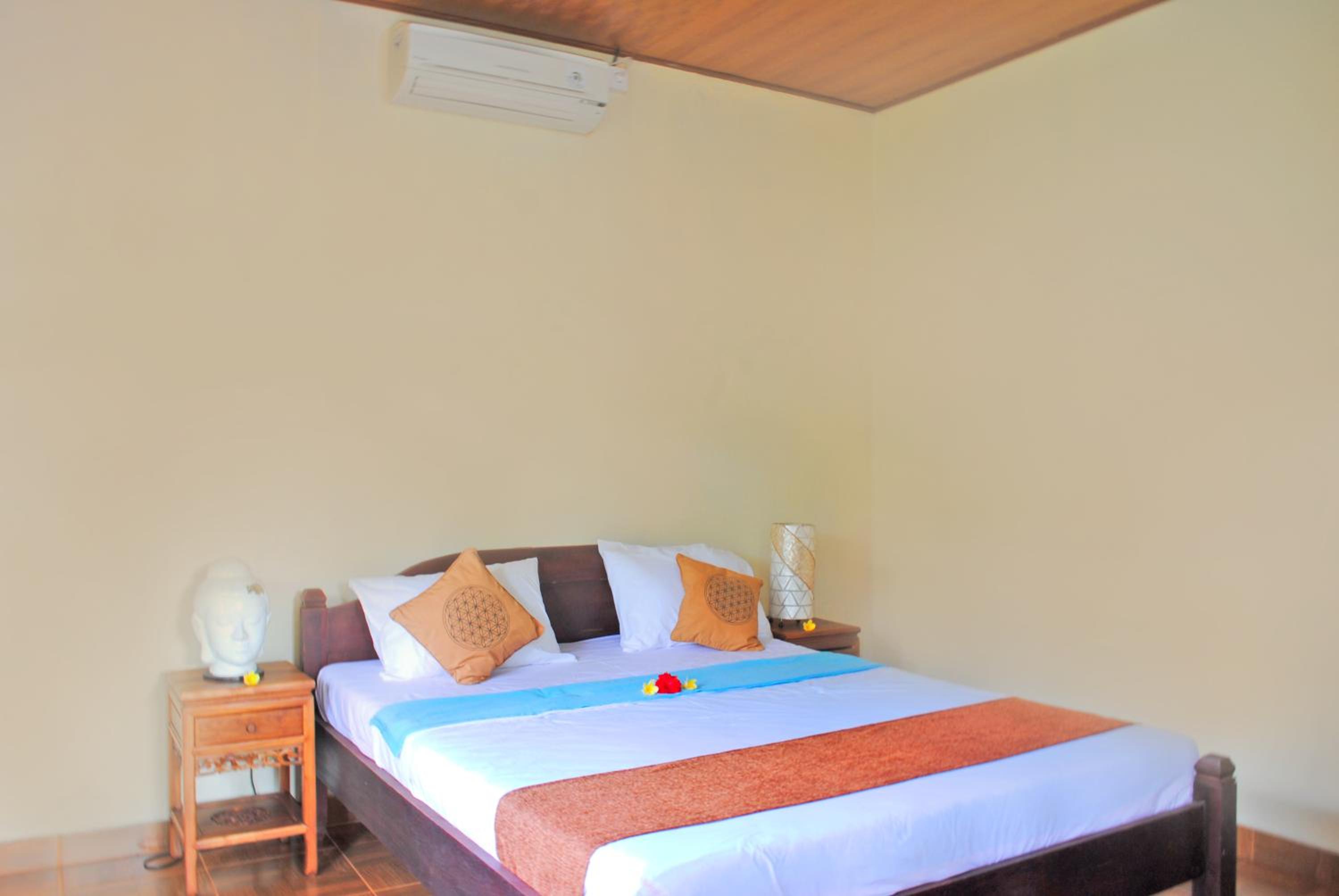 Deluxe Room (1 adult + 1 child) - Photo 13