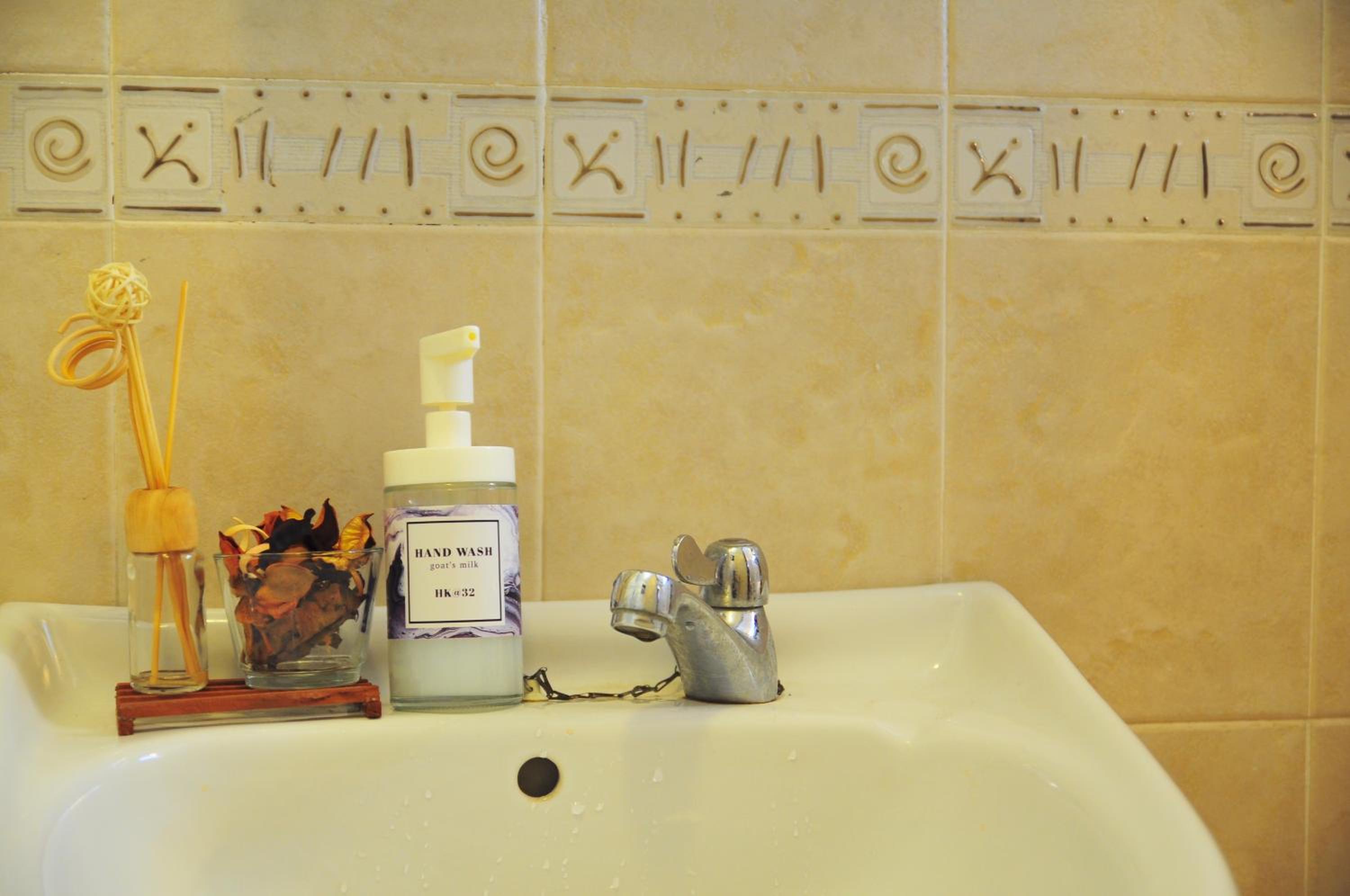Deluxe Queen Room photo 3