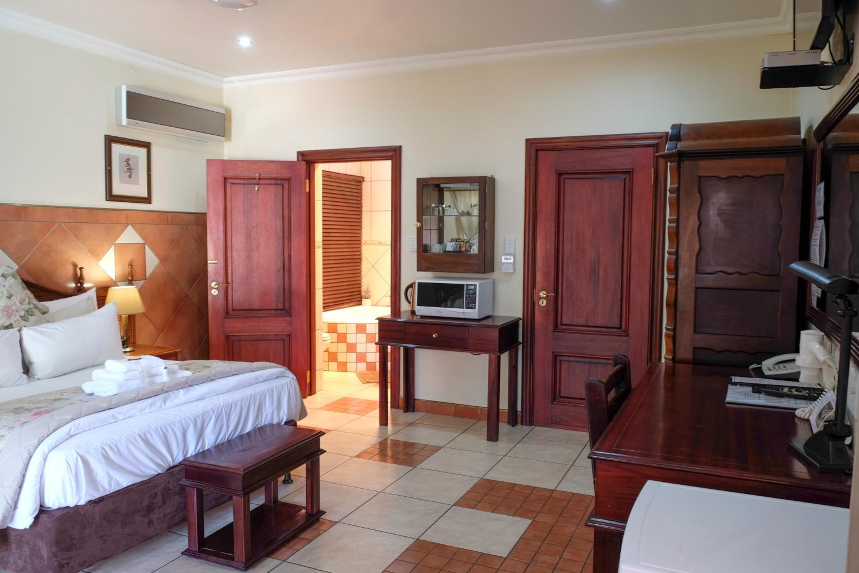 Executive Suite photo 1